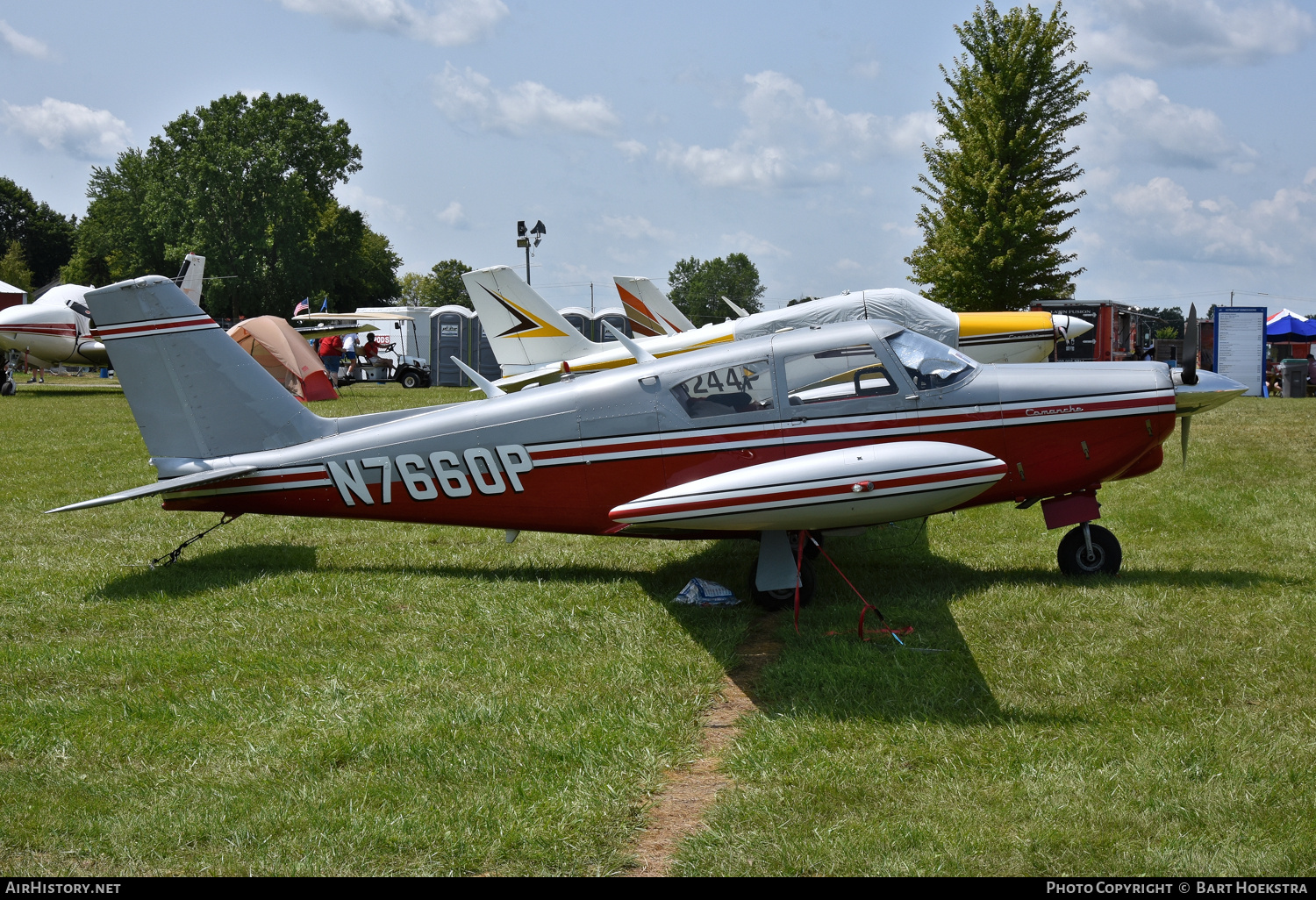 Aircraft Photo of N7660P | Piper PA-24-... Comanche | AirHistory.net #802028