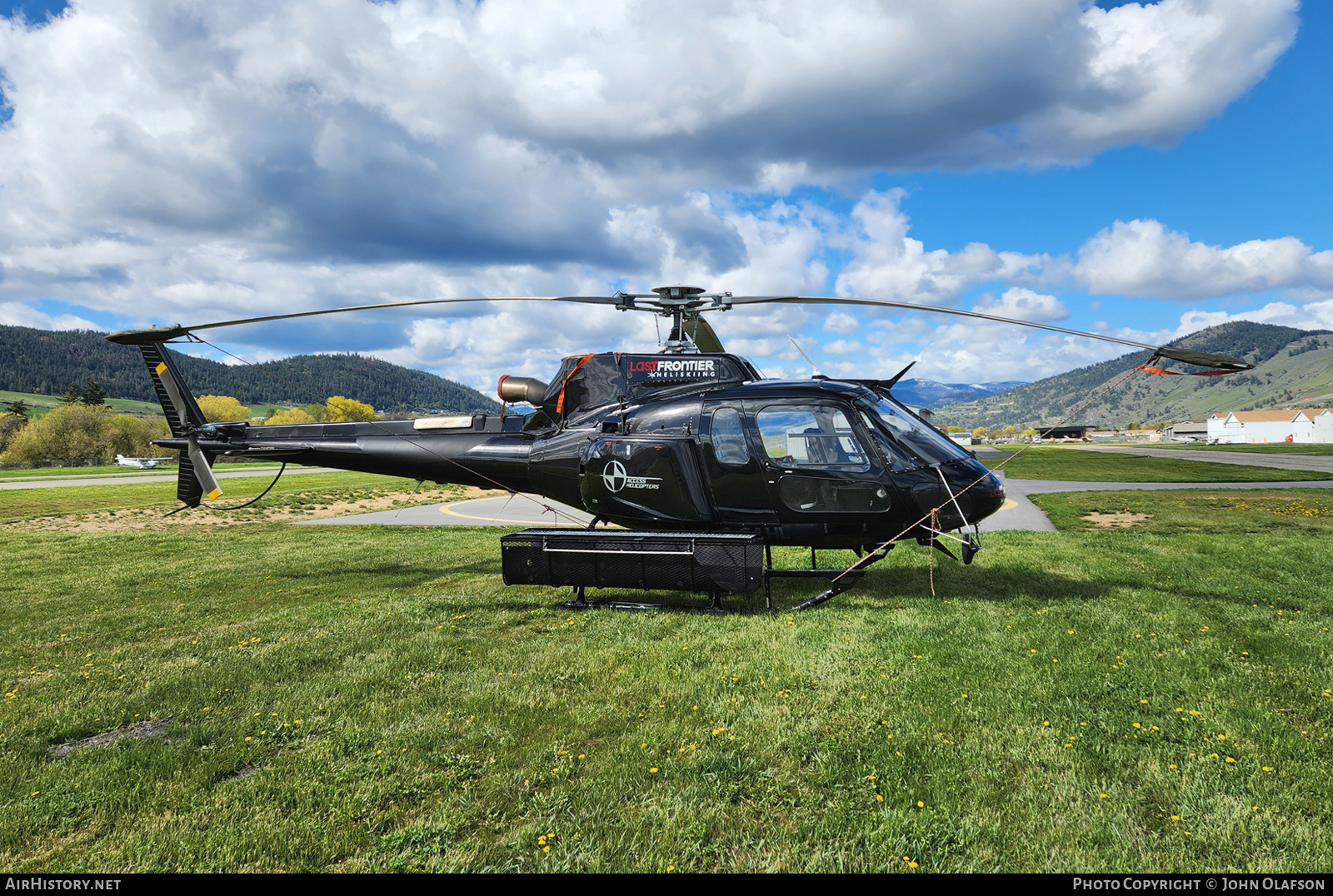 Aircraft Photo of C-GAHL | Aerospatiale AS-350B-3 Ecureuil | Access Helicopters | AirHistory.net #802044