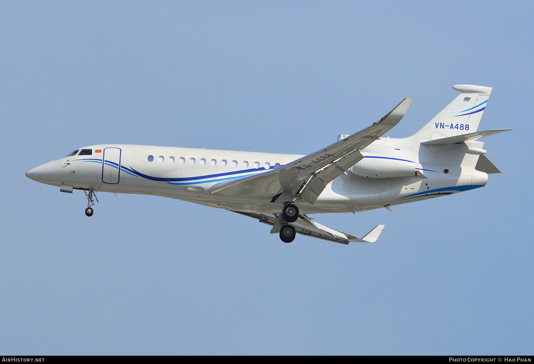 Aircraft Photo of VN-A488 | Dassault Falcon 8X | AirHistory.net #802090