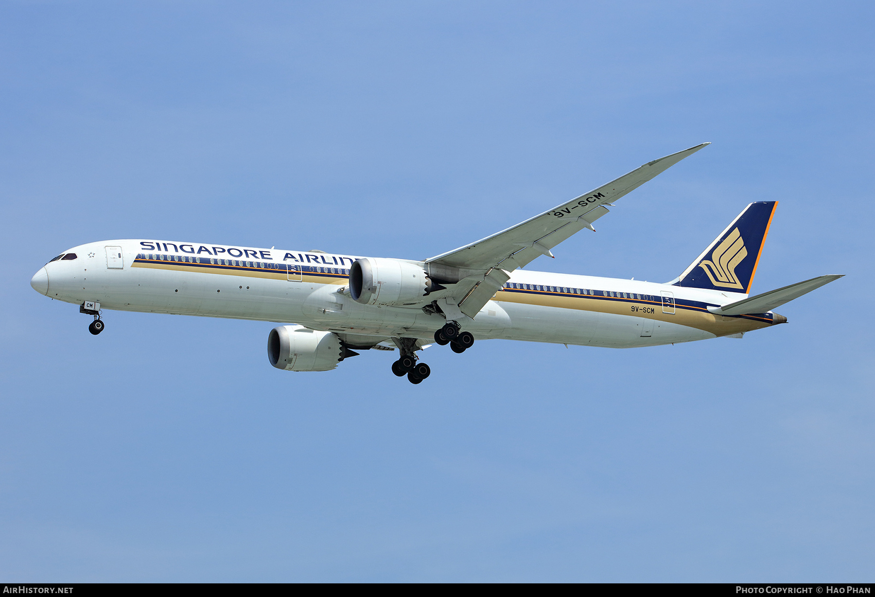 Aircraft Photo of 9V-SCM | Boeing 787-10 Dreamliner | Singapore Airlines | AirHistory.net #802112