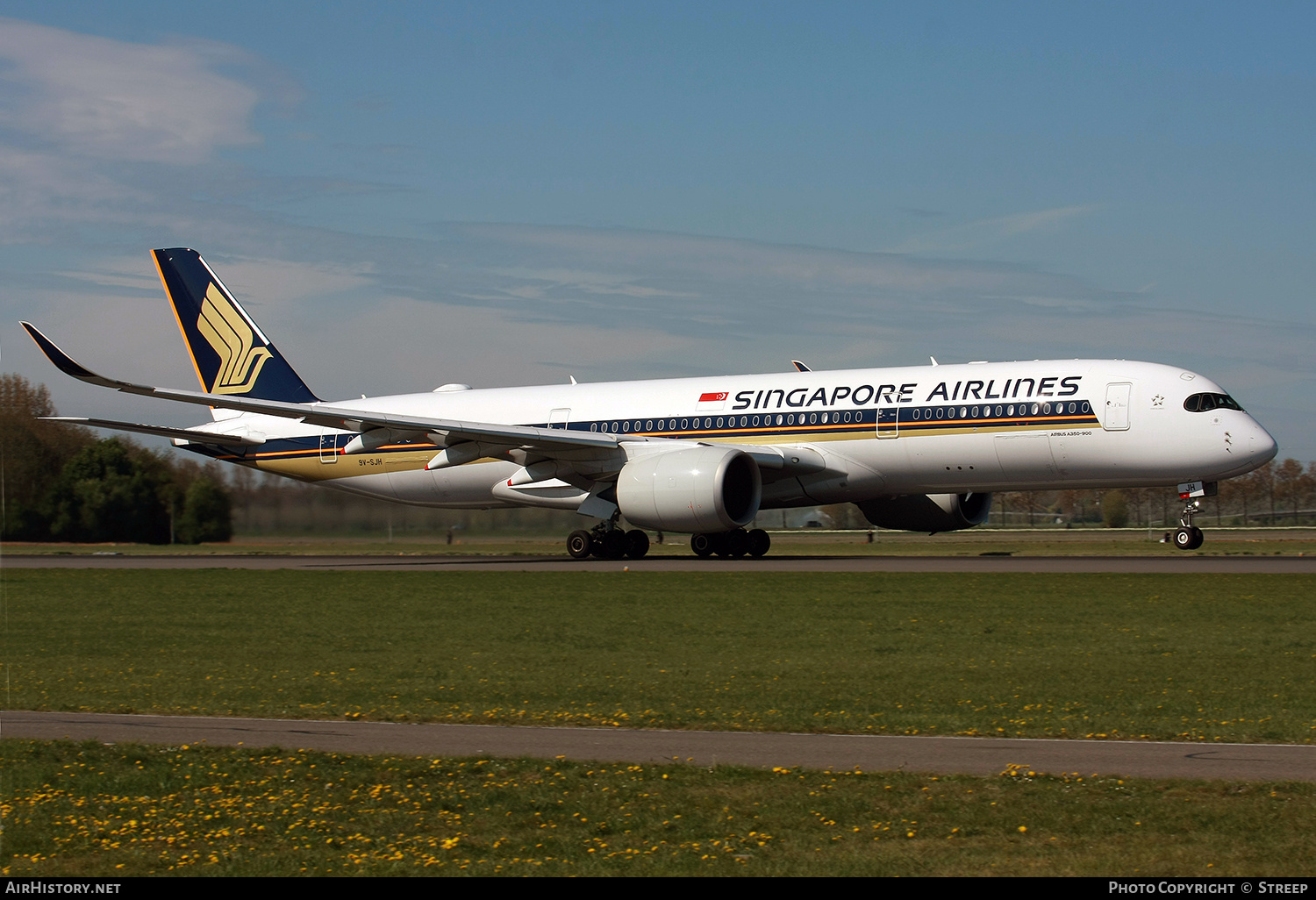 Aircraft Photo of 9V-SJH | Airbus A350-941 | Singapore Airlines | AirHistory.net #802132