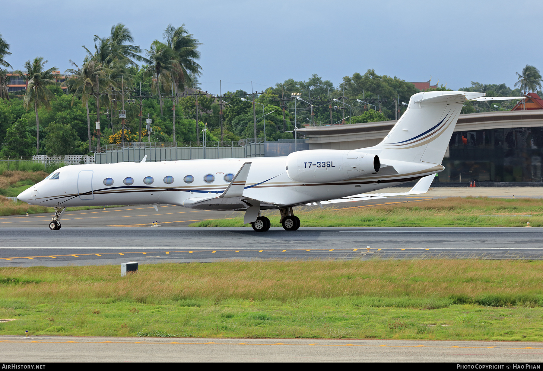 Aircraft Photo of T7-33SL | Gulfstream Aerospace G-V-SP Gulfstream G550 | AirHistory.net #802500