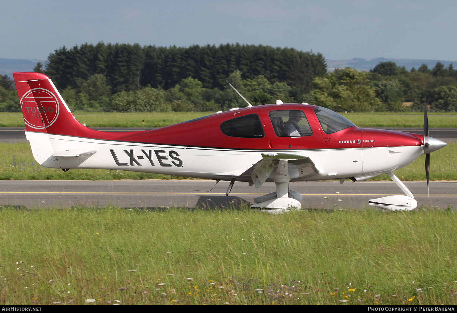 Aircraft Photo of LX-YES | Cirrus SR-22 G3-GTS Turbo | AirHistory.net #802509
