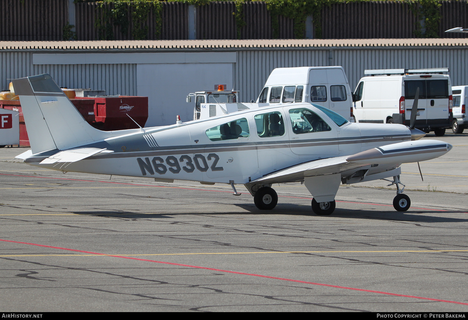 Aircraft Photo of N69302 | Beech F33A Bonanza | AirHistory.net #802512