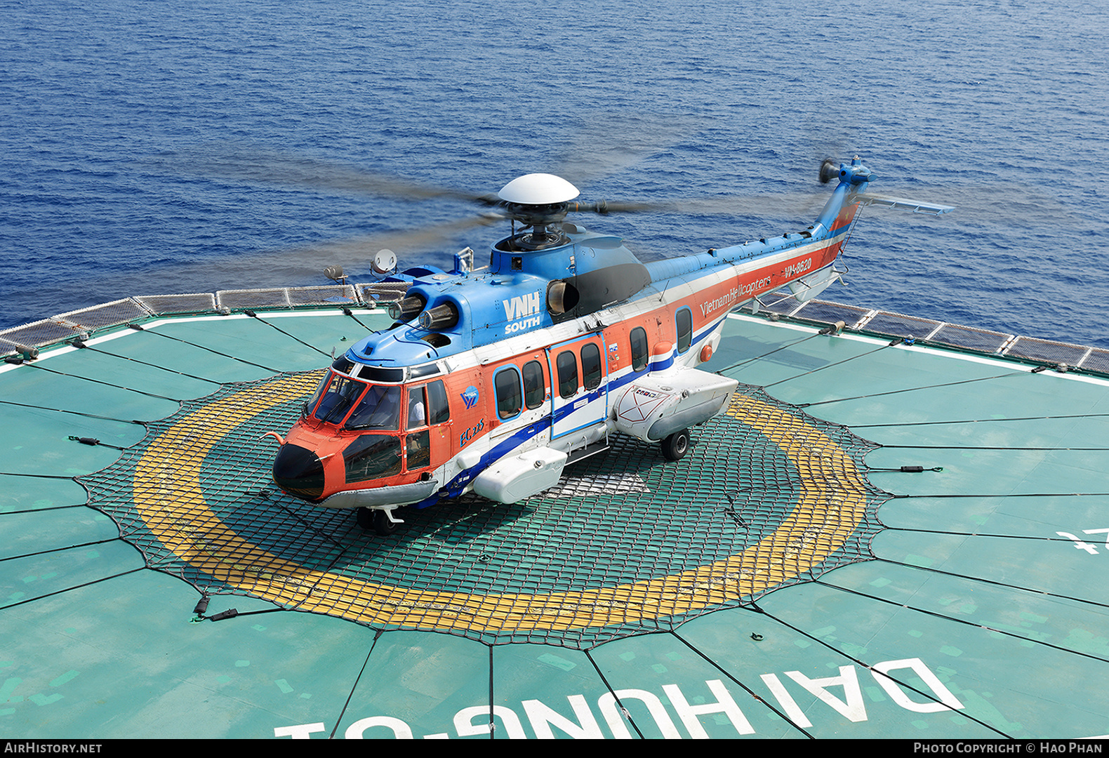 Aircraft Photo of VN-8620 | Eurocopter EC-225LP Super Puma Mk2+ | VNH South - Vietnam Helicopters | AirHistory.net #802675