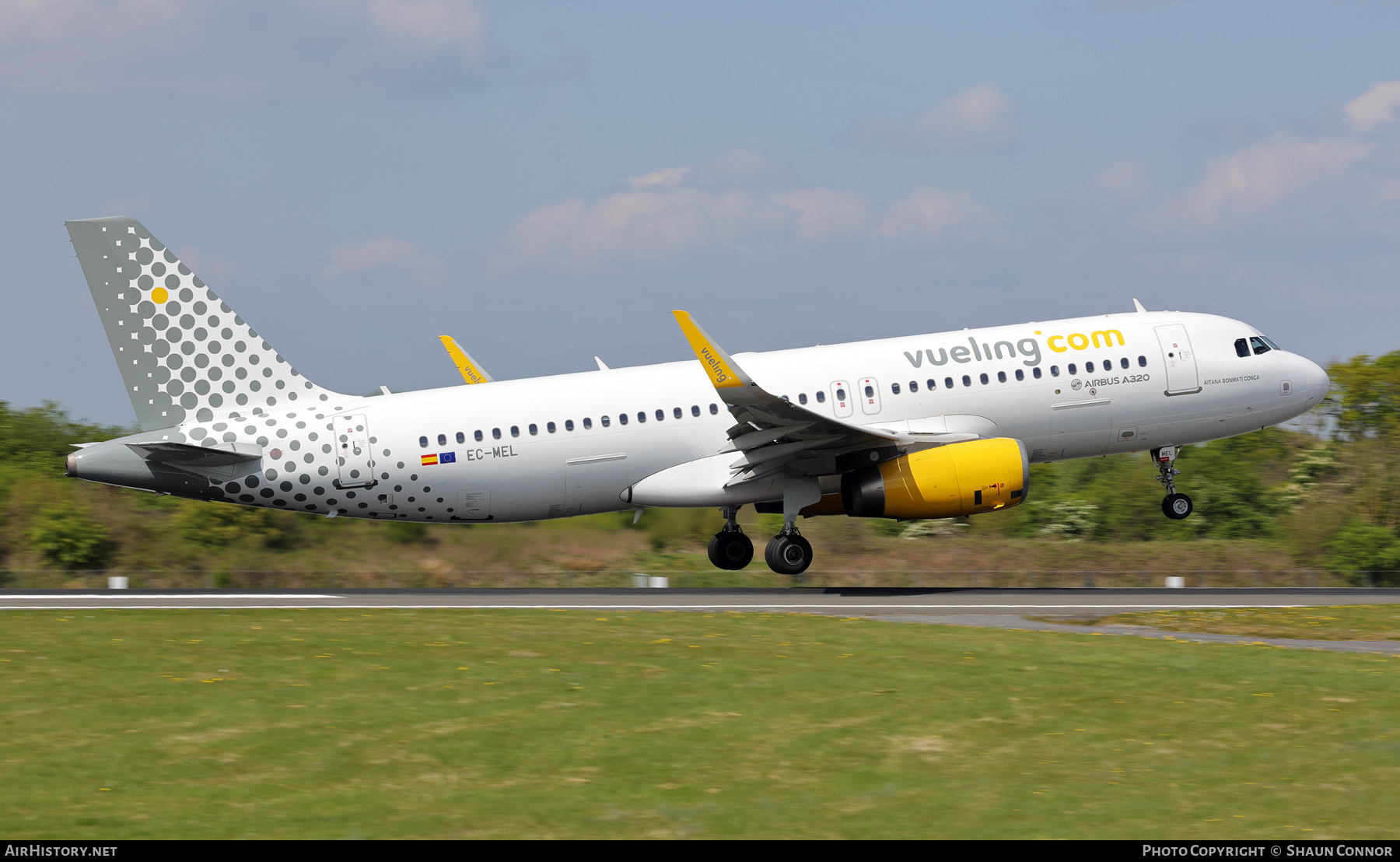 Aircraft Photo of EC-MEL | Airbus A320-232 | Vueling Airlines | AirHistory.net #802696