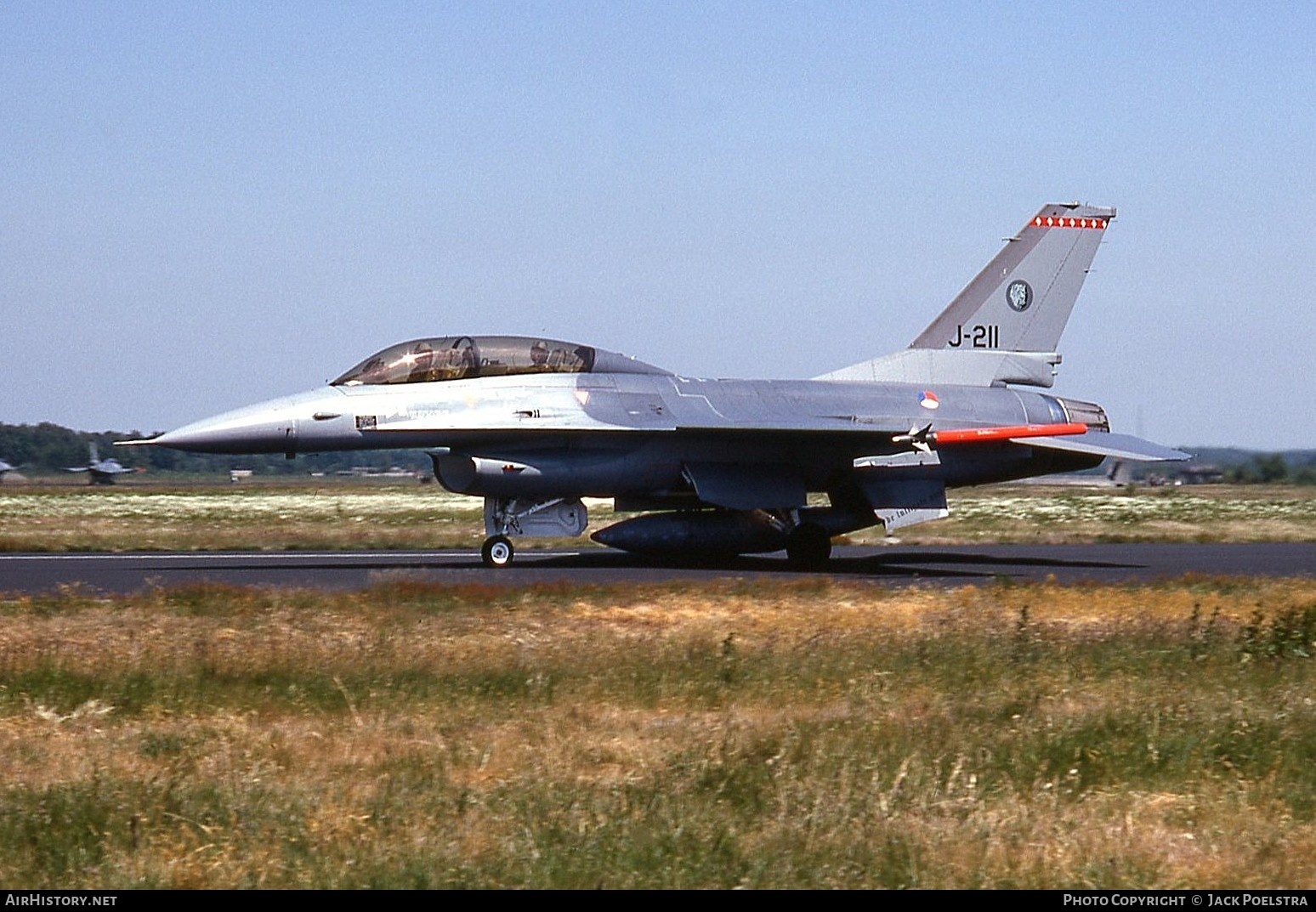 Aircraft Photo of J-211 | General Dynamics F-16B Fighting Falcon | Netherlands - Air Force | AirHistory.net #802727
