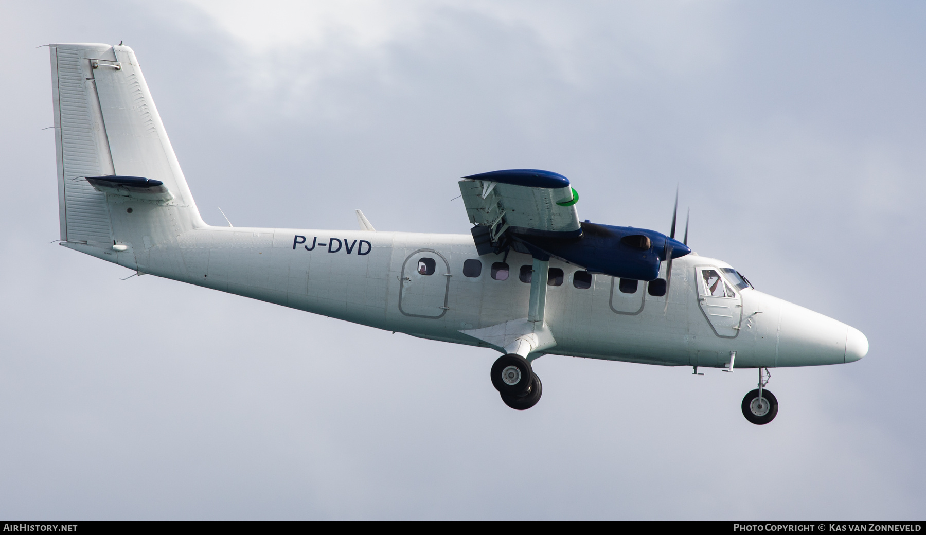 Aircraft Photo of PJ-DVD | De Havilland Canada DHC-6-300 Twin Otter | AirHistory.net #802741