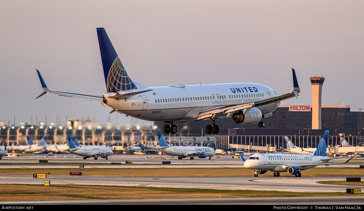 Aircraft Photo of N78285 | Boeing 737-824 | United Airlines | AirHistory.net #802761