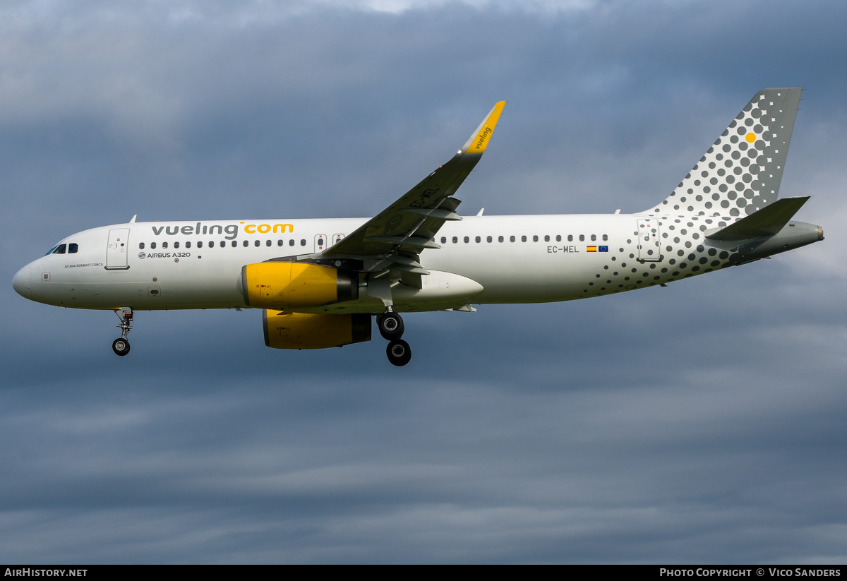 Aircraft Photo of EC-MEL | Airbus A320-232 | Vueling Airlines | AirHistory.net #802812
