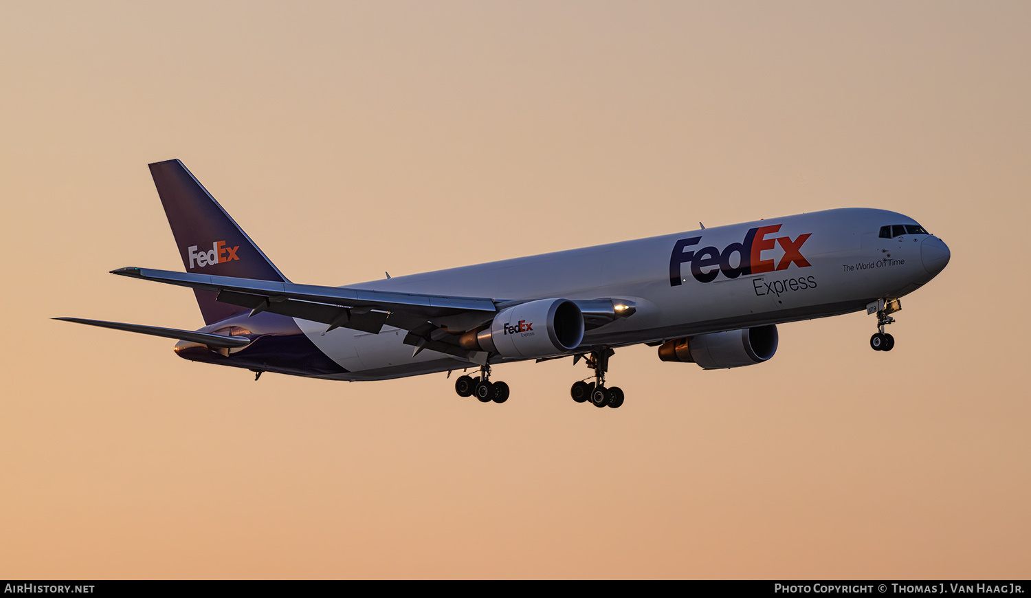 Aircraft Photo of N179FE | Boeing 767-300F | FedEx Express - Federal Express | AirHistory.net #802845
