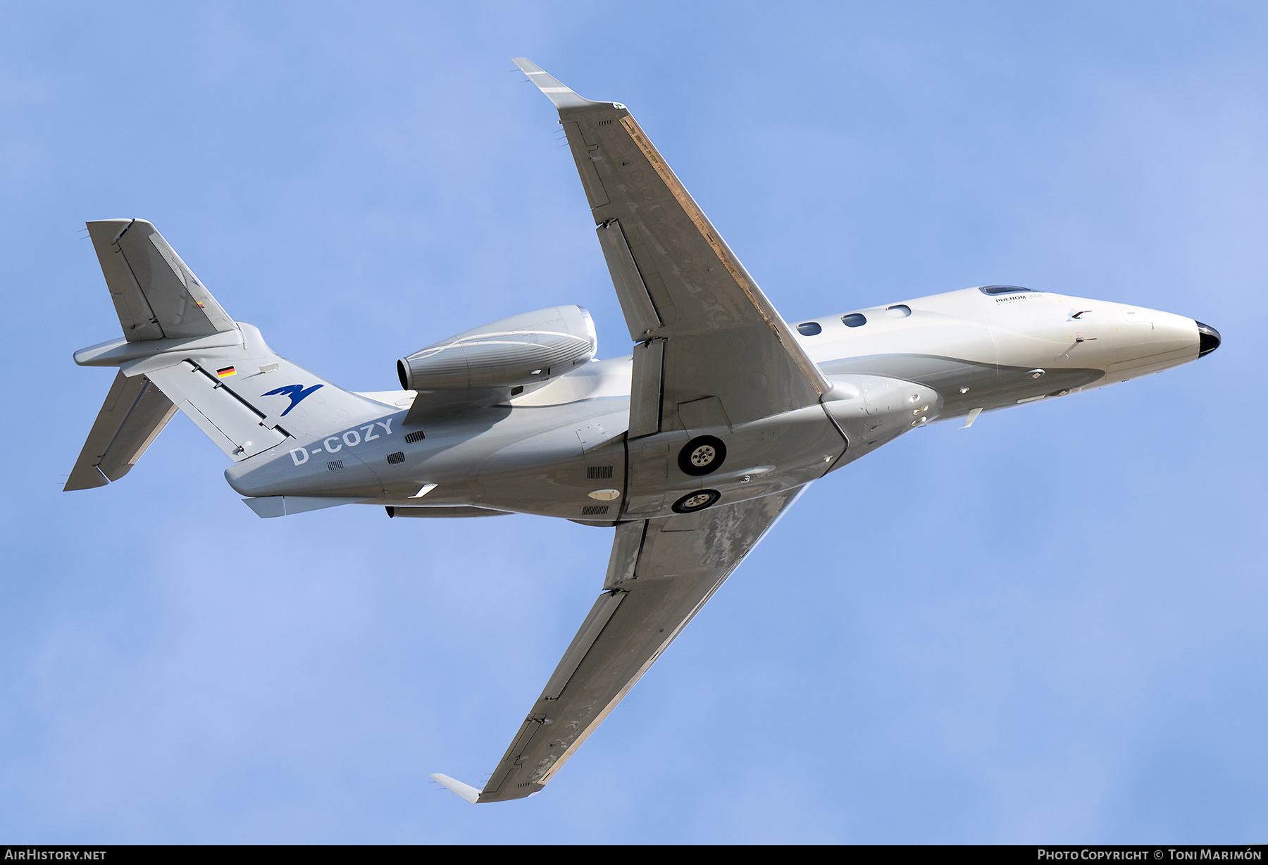 Aircraft Photo of D-COZY | Embraer EMB-505 Phenom 300E | AirHistory.net #802864