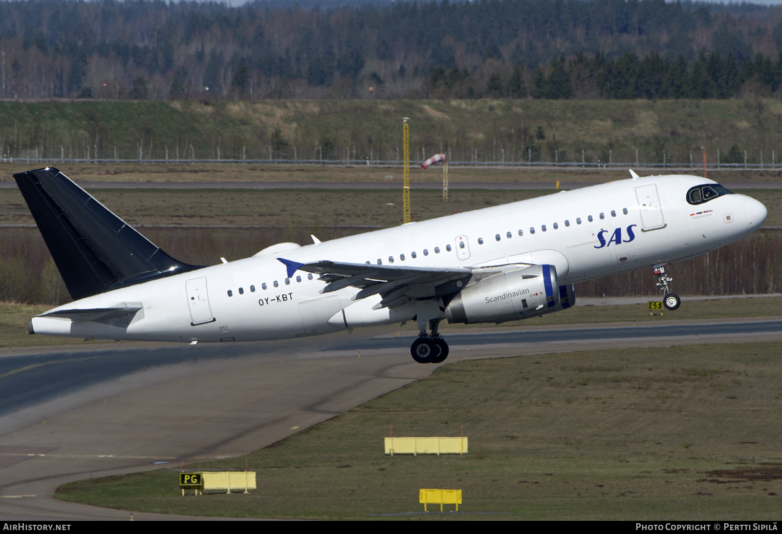 Aircraft Photo of OY-KBT | Airbus A319-131 | Scandinavian Airlines - SAS | AirHistory.net #802965