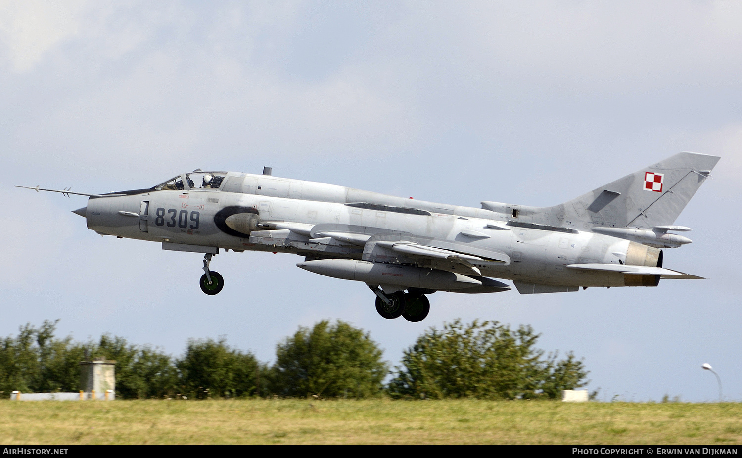 Aircraft Photo of 8309 | Sukhoi Su-22M4K | Poland - Air Force | AirHistory.net #803030