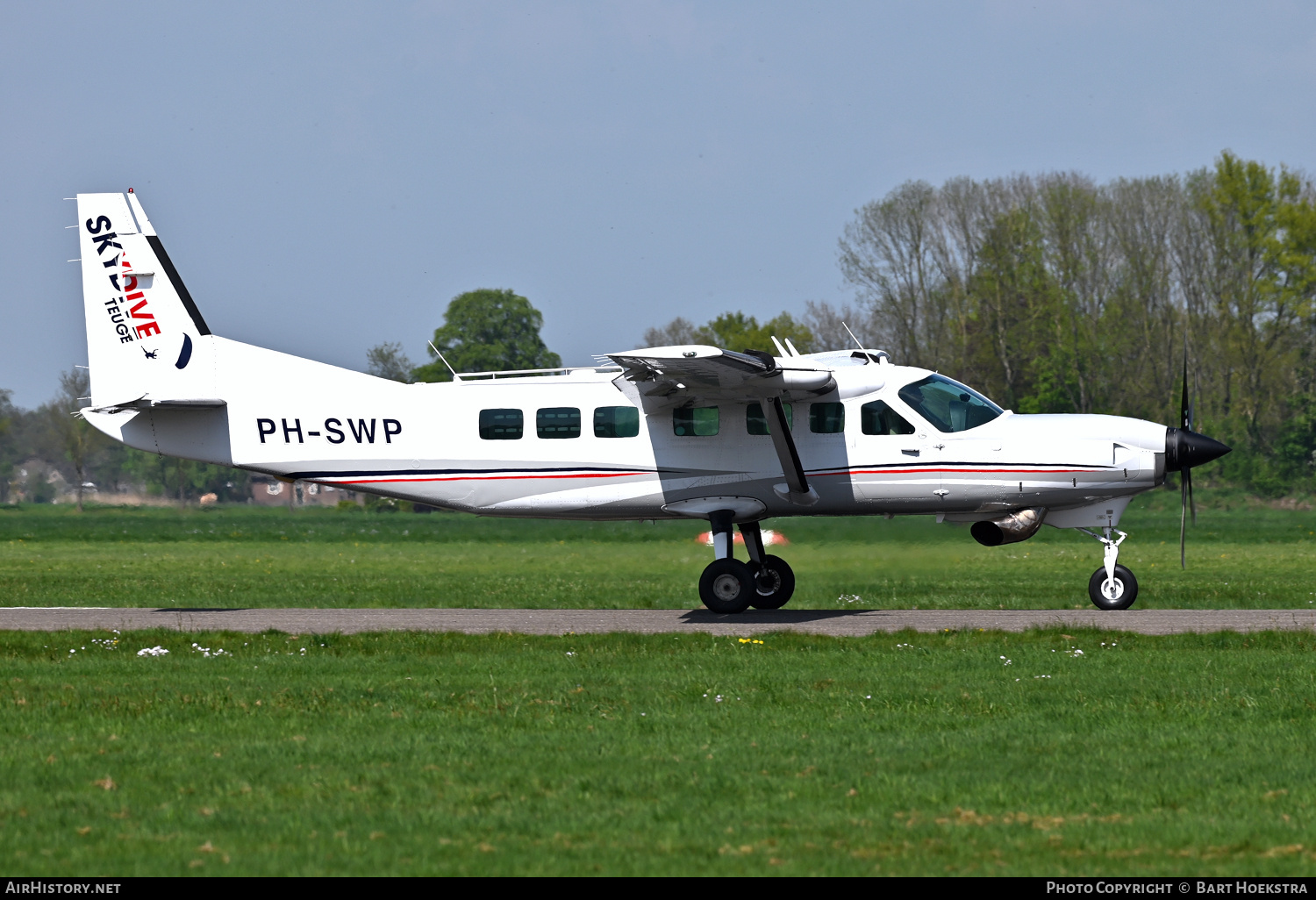 Aircraft Photo of PH-SWP | Cessna 208B Texas Turbine Supervan 900 | Skydive Teuge | AirHistory.net #803089