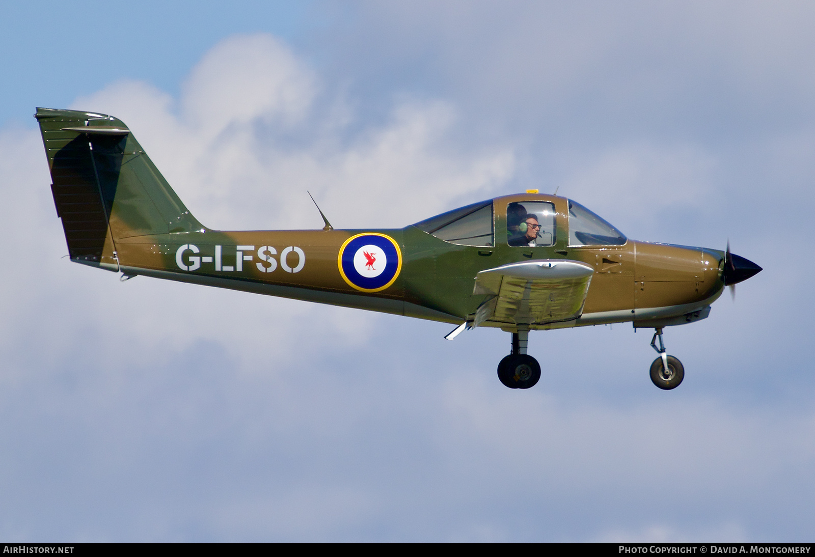Aircraft Photo of G-LFSO | Piper PA-38-112 Tomahawk | AirHistory.net #803121