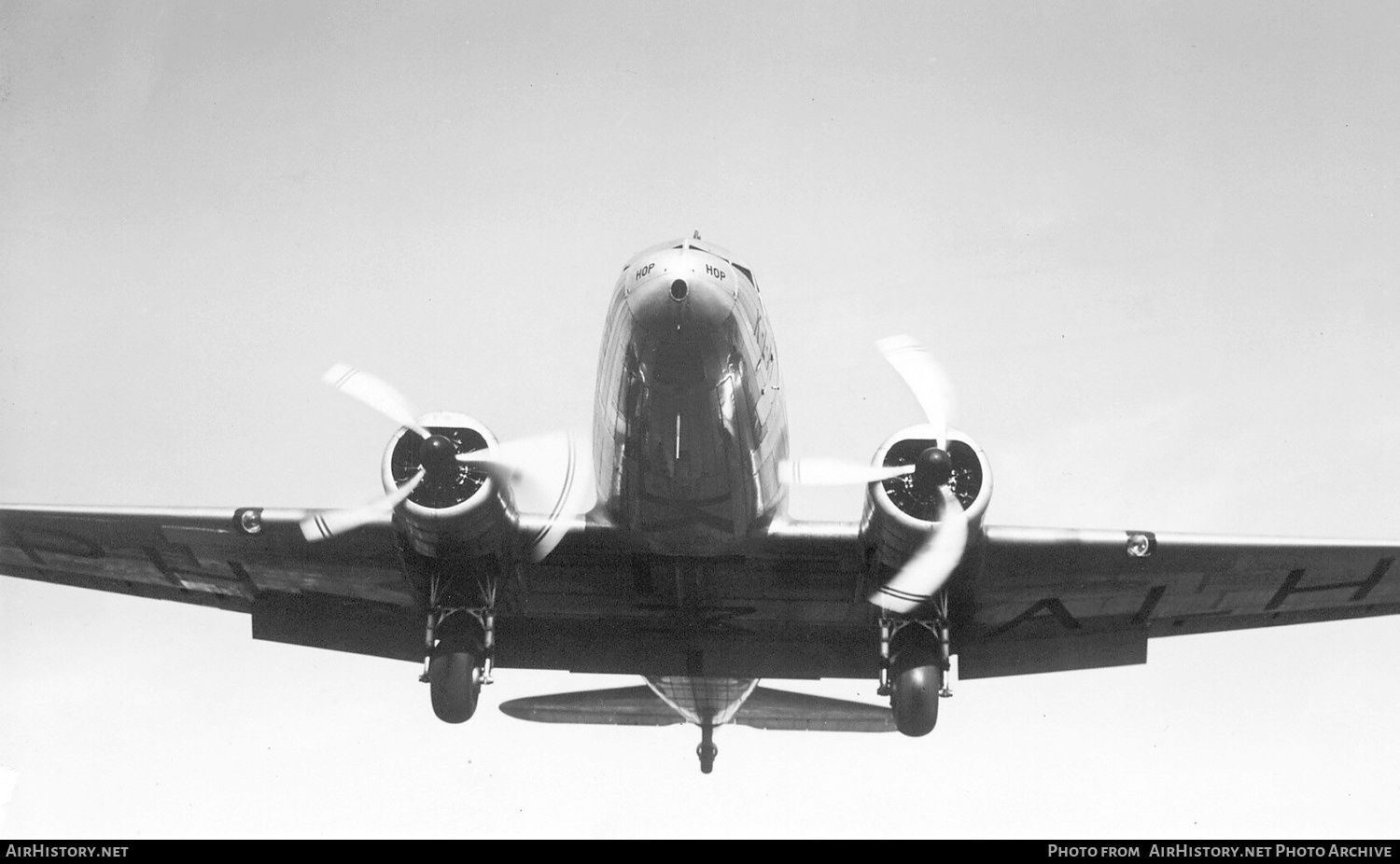 Aircraft Photo of PH-ALH | Douglas DC-3-194B | KLM - Koninklijke Luchtvaart Maatschappij | AirHistory.net #803207