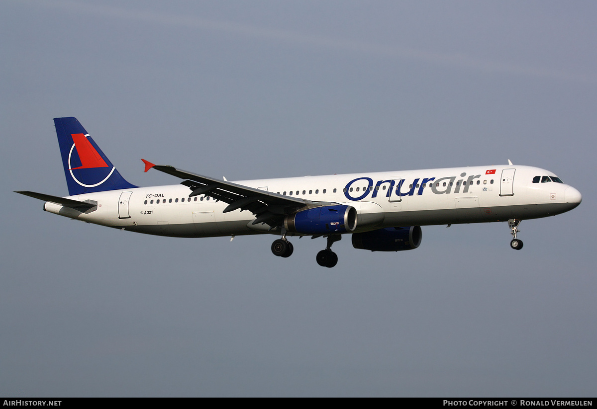 Aircraft Photo of TC-OAL | Airbus A321-231 | Onur Air | AirHistory.net #803325
