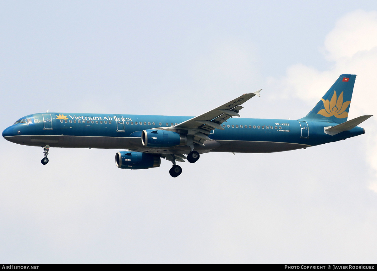 Aircraft Photo of VN-A393 | Airbus A321-231 | Vietnam Airlines | AirHistory.net #803428