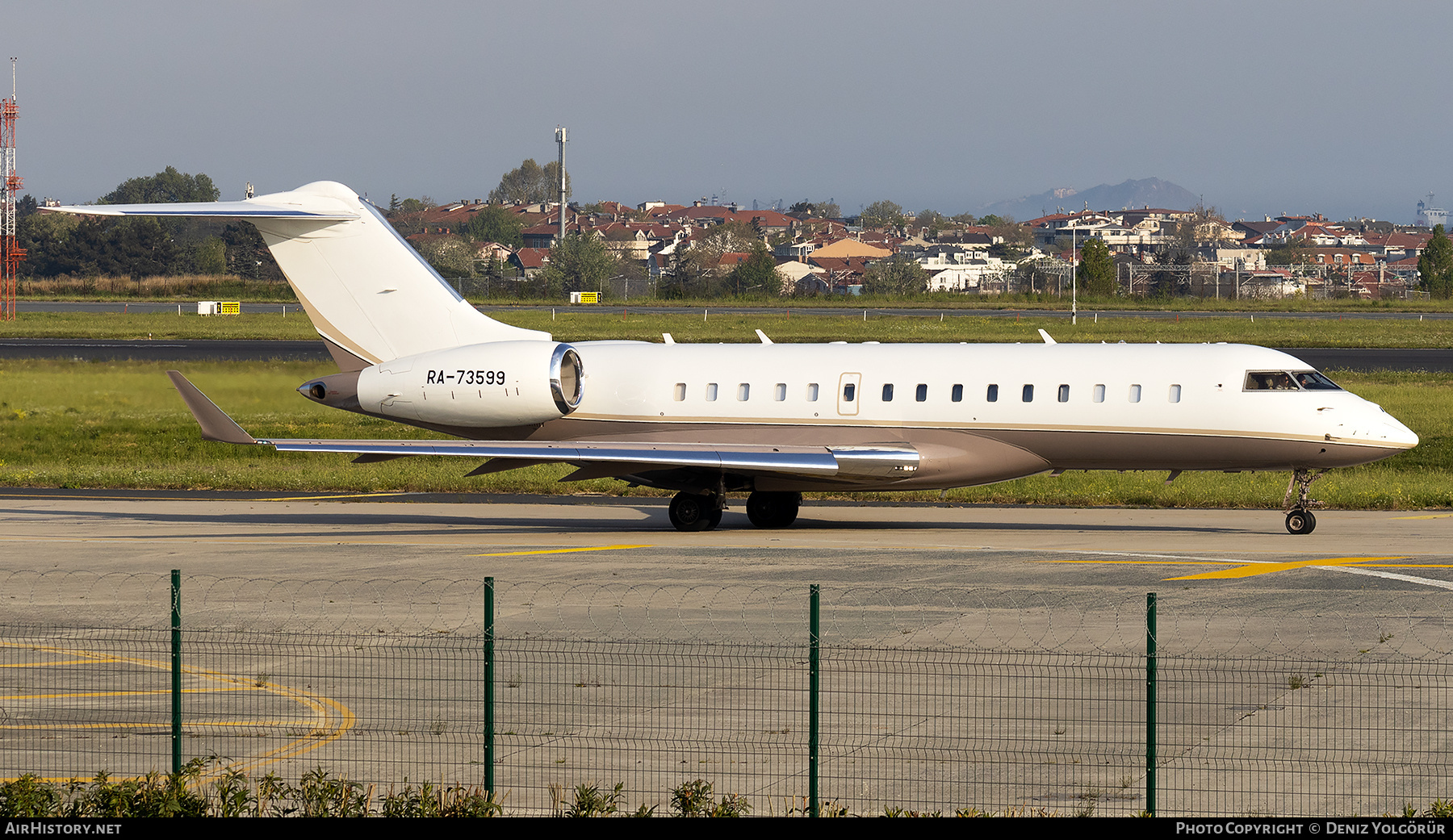Aircraft Photo of RA-73599 | Bombardier Global Express XRS (BD-700-1A10) | AirHistory.net #803537