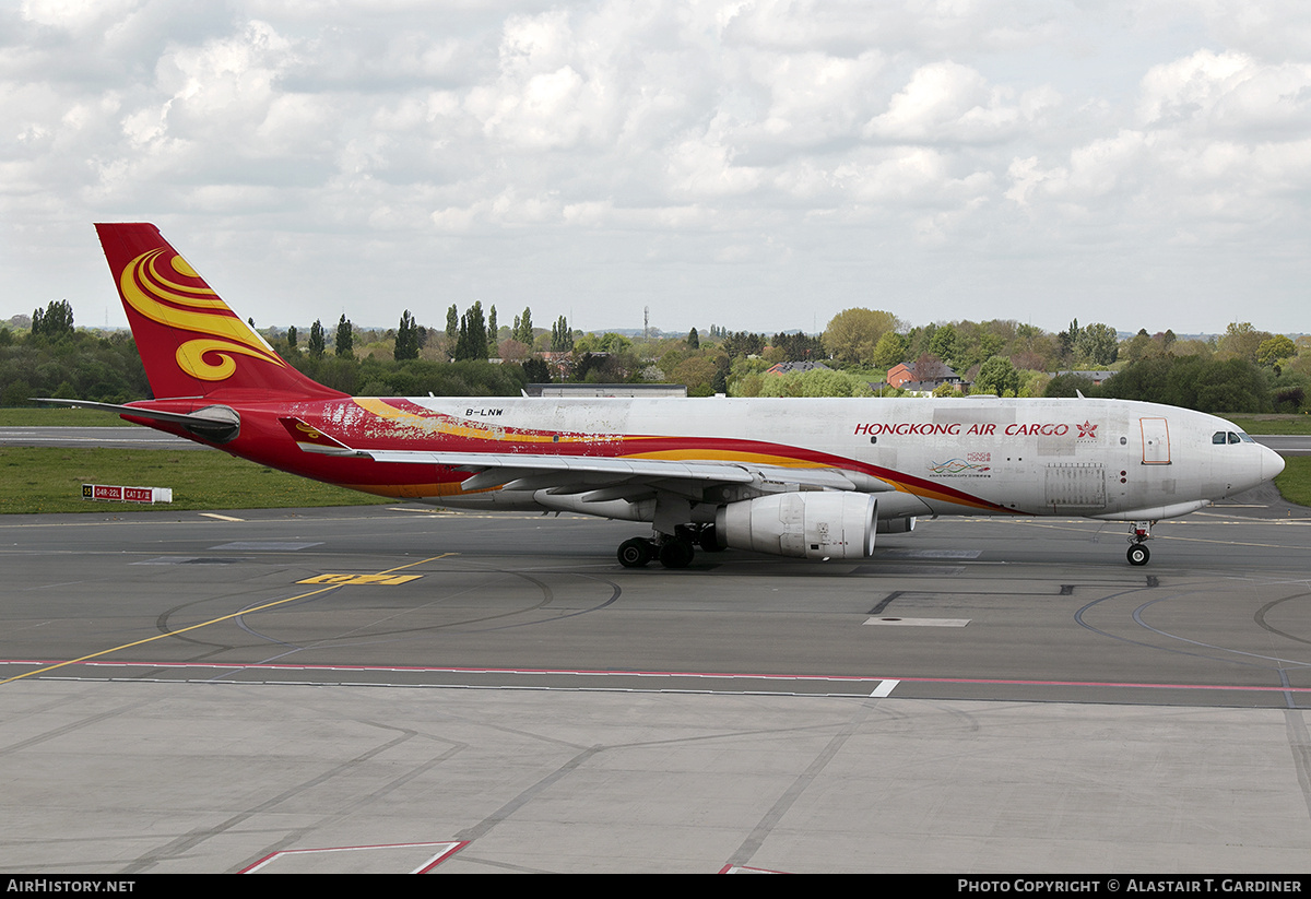 Aircraft Photo of B-LNW | Airbus A330-243F | Hong Kong Airlines Cargo | AirHistory.net #803612