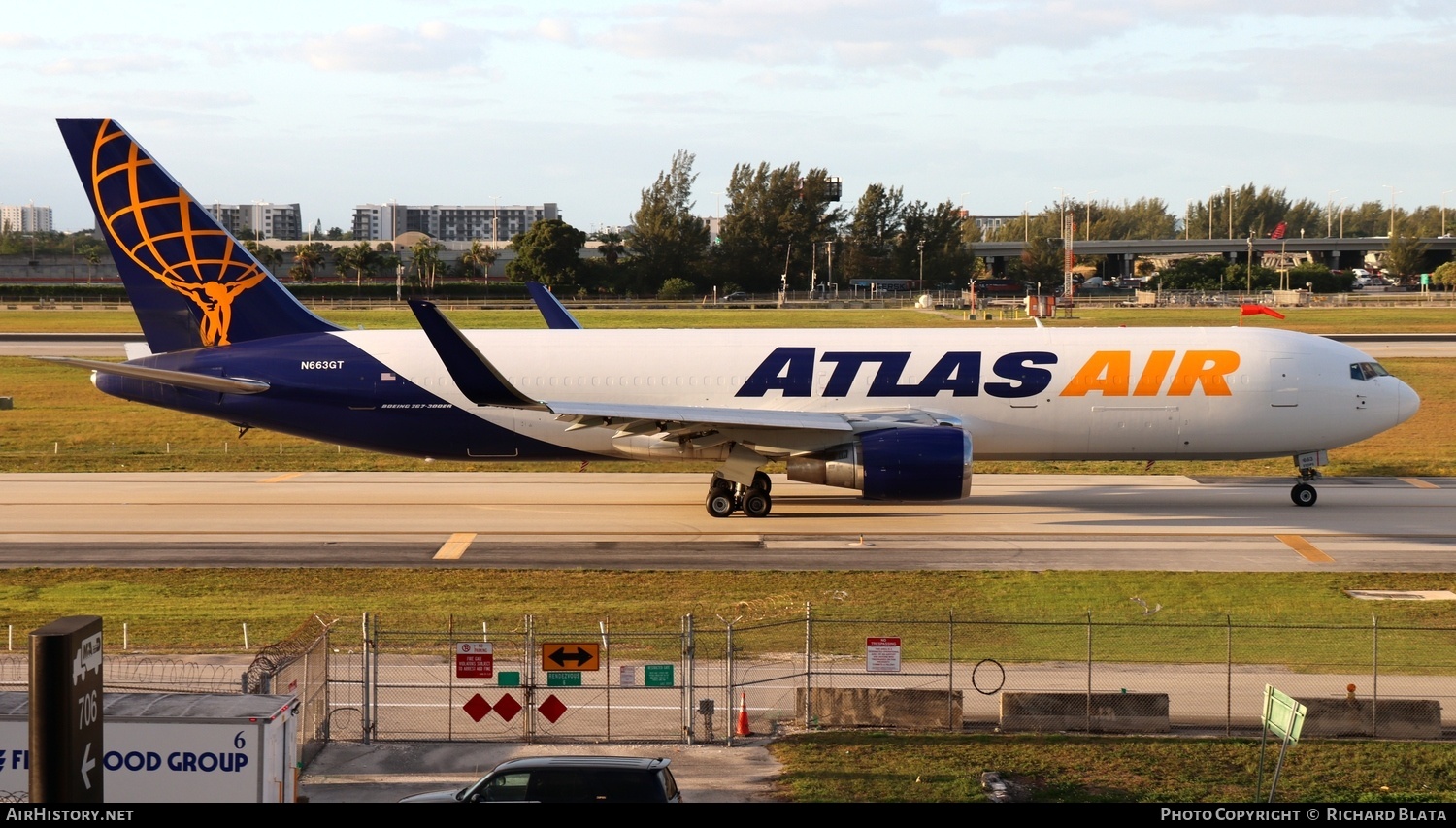 Aircraft Photo of N663GT | Boeing 767-324/ER(BCF) | Atlas Air | AirHistory.net #803694