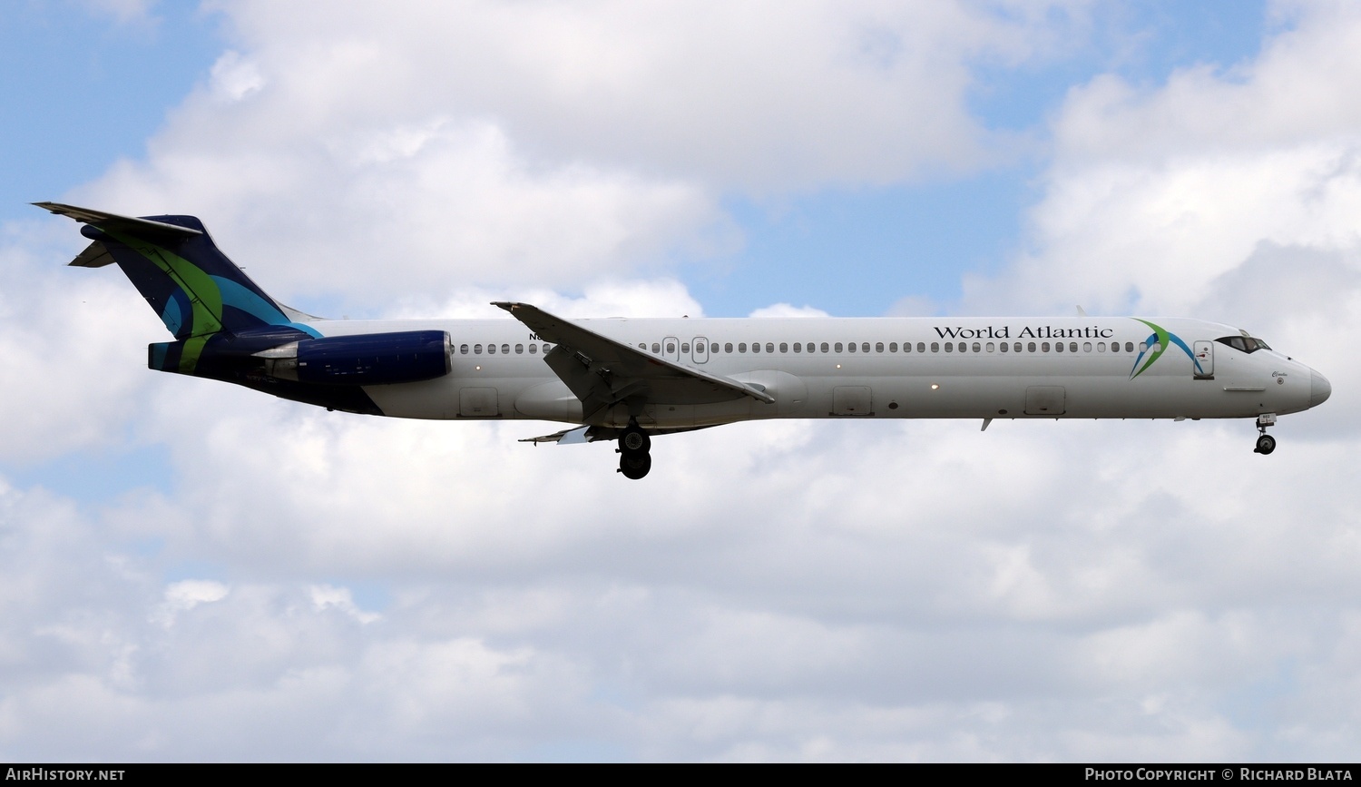 Aircraft Photo of N802WA | McDonnell Douglas MD-83 (DC-9-83) | World Atlantic Airlines | AirHistory.net #803707