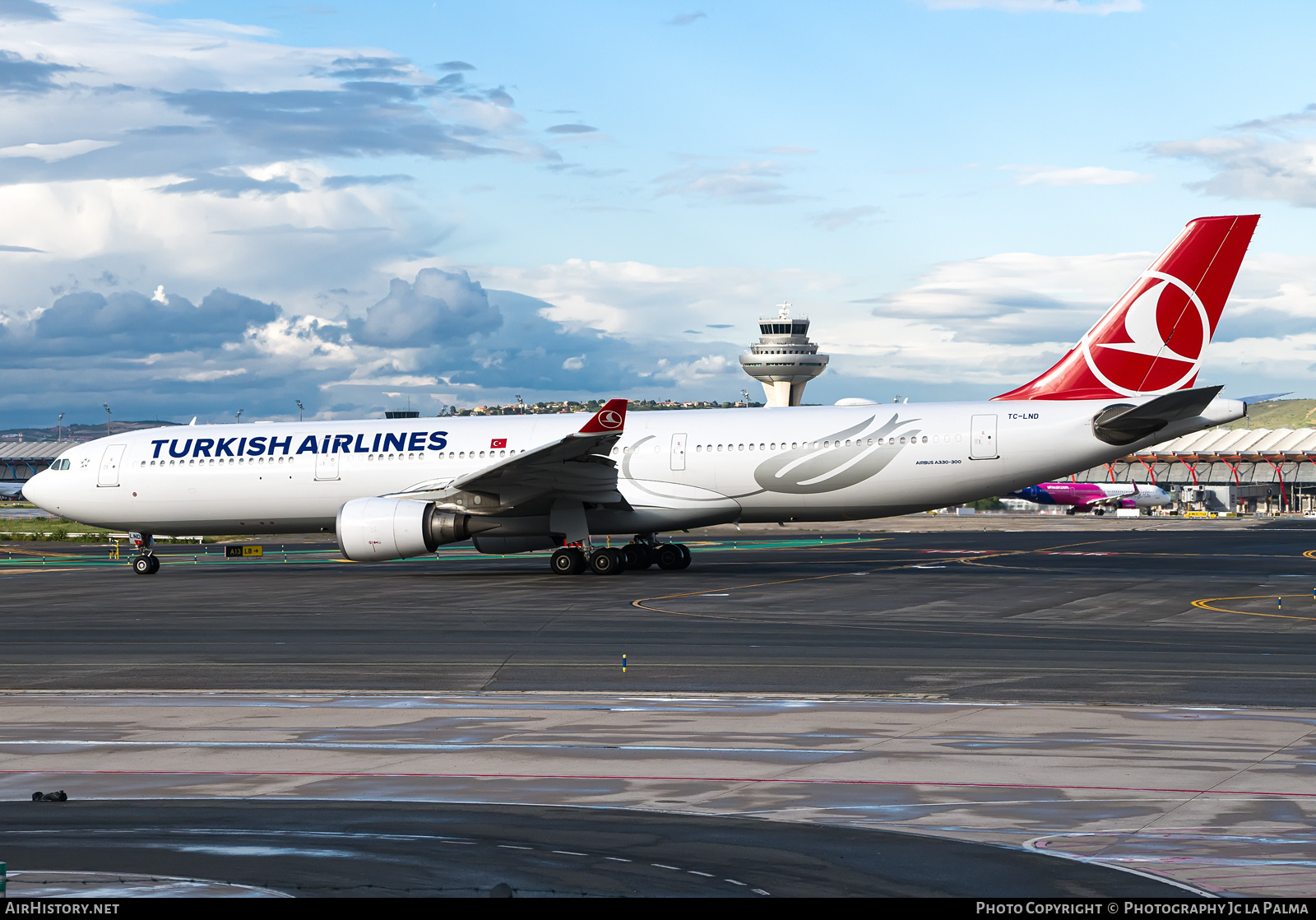 Aircraft Photo of TC-LND | Airbus A330-303 | Turkish Airlines | AirHistory.net #803714