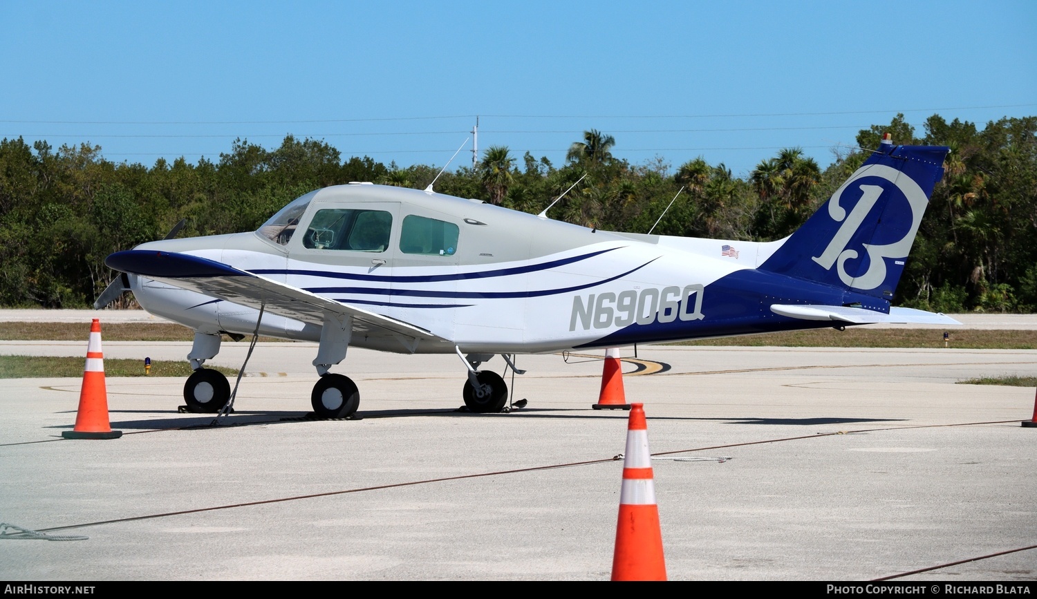 Aircraft Photo of N6906Q | Beech A23-19 Musketeer Sport III | AirHistory.net #803746