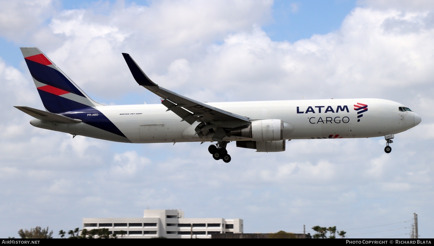 Aircraft Photo of PR-ABD | Boeing 767-316F/ER | LATAM Cargo | AirHistory.net #803749