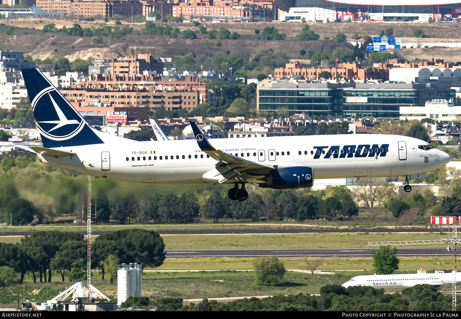 Aircraft Photo of YR-BGK | Boeing 737-800 | TAROM - Transporturile Aeriene Române | AirHistory.net #803782