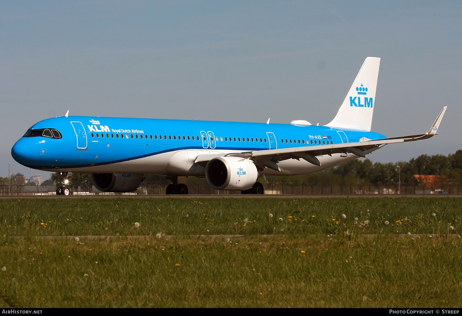Aircraft Photo of PH-AXE | Airbus A321-252NX | KLM - Royal Dutch Airlines | AirHistory.net #803794