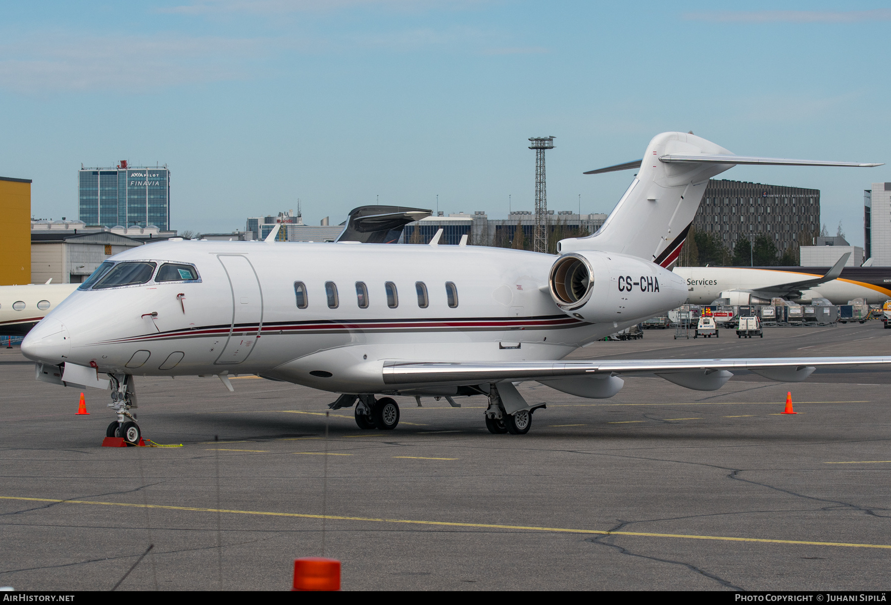 Aircraft Photo of CS-CHA | Bombardier Challenger 350 (BD-100-1A10) | AirHistory.net #803798