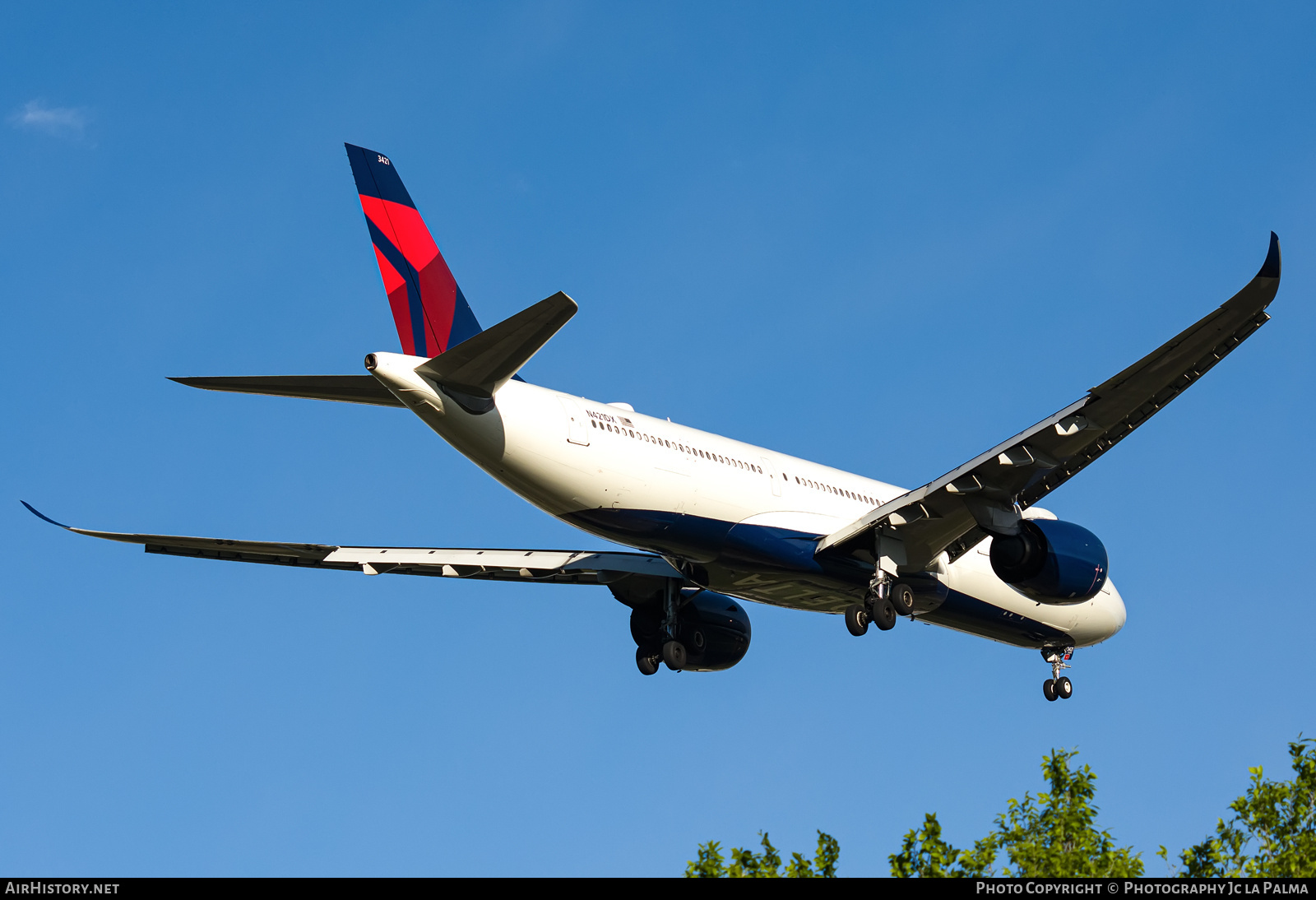 Aircraft Photo of N421DX | Airbus A330-941N | Delta Air Lines | AirHistory.net #803818