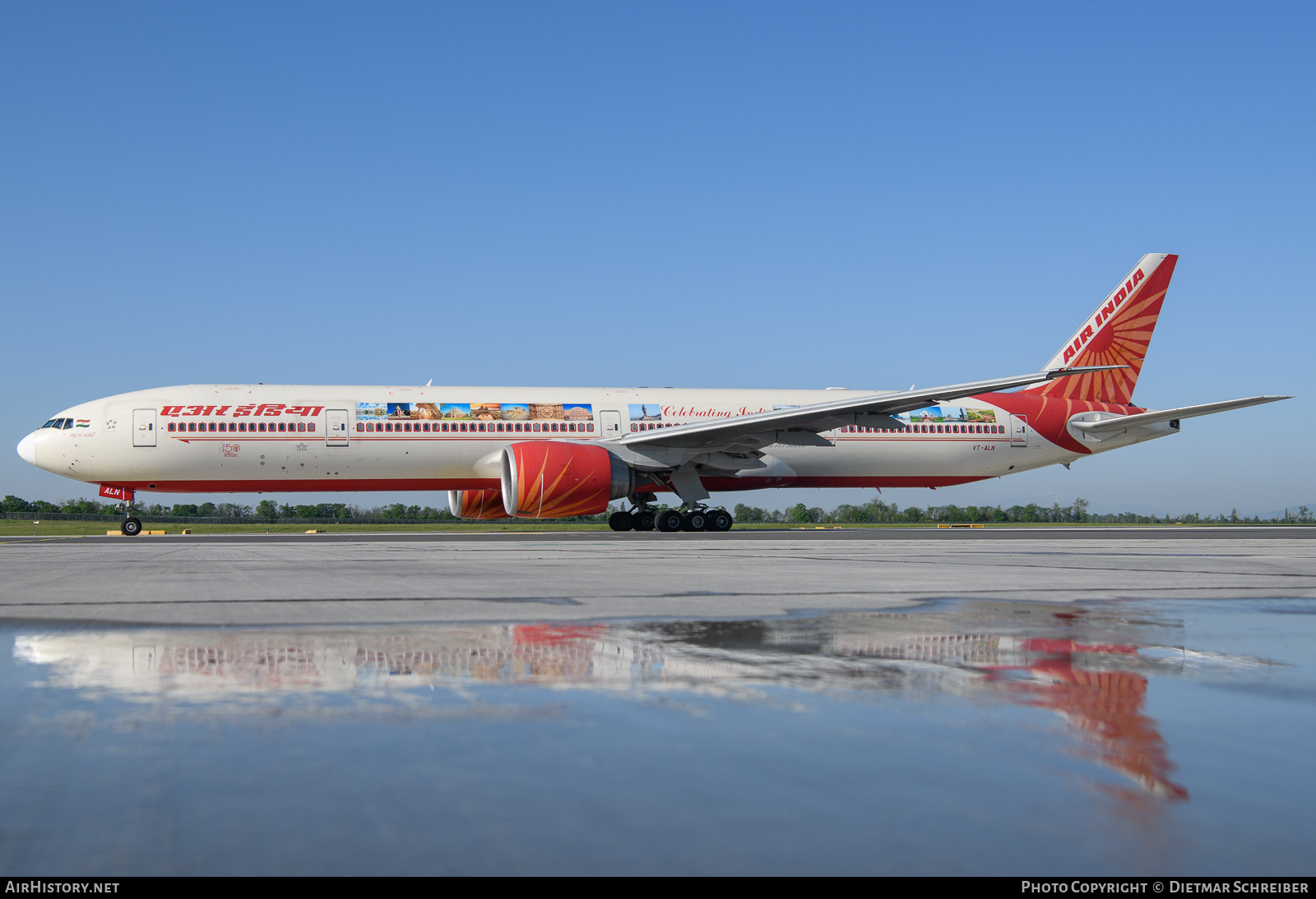 Aircraft Photo of VT-ALN | Boeing 777-337/ER | Air India | AirHistory.net #803843