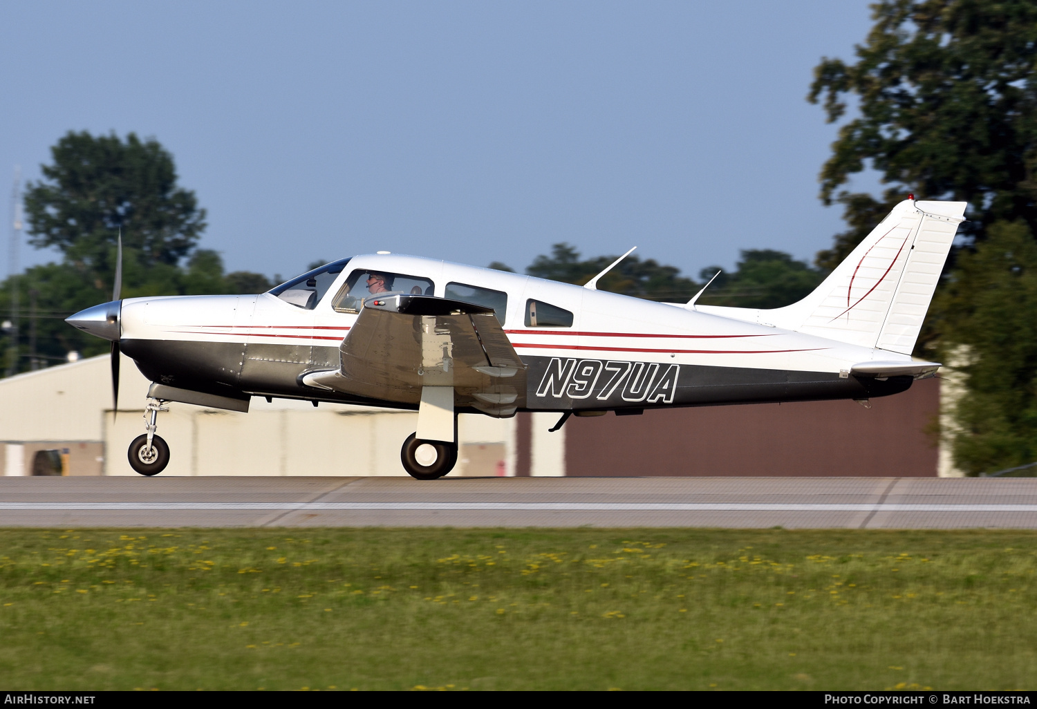 Aircraft Photo of N97UA | Piper PA-28R-201 Arrow | AirHistory.net #803876