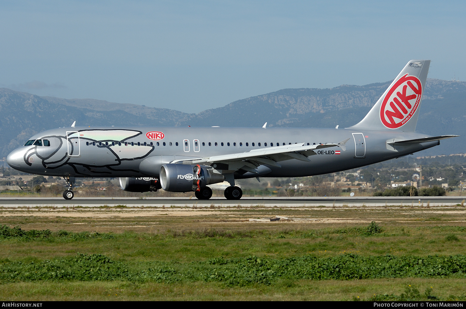 Aircraft Photo of OE-LEO | Airbus A320-214 | Niki | AirHistory.net #803954
