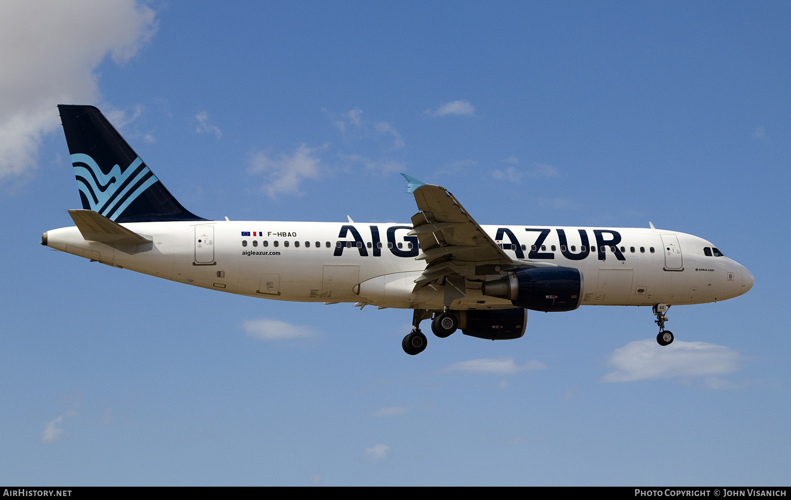 Aircraft Photo of F-HBAO | Airbus A320-214 | Aigle Azur | AirHistory.net #803969