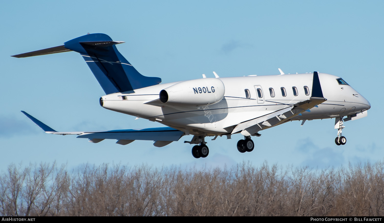 Aircraft Photo of N90LG | Bombardier Challenger 3500 (BD-100-1A10) | AirHistory.net #804064