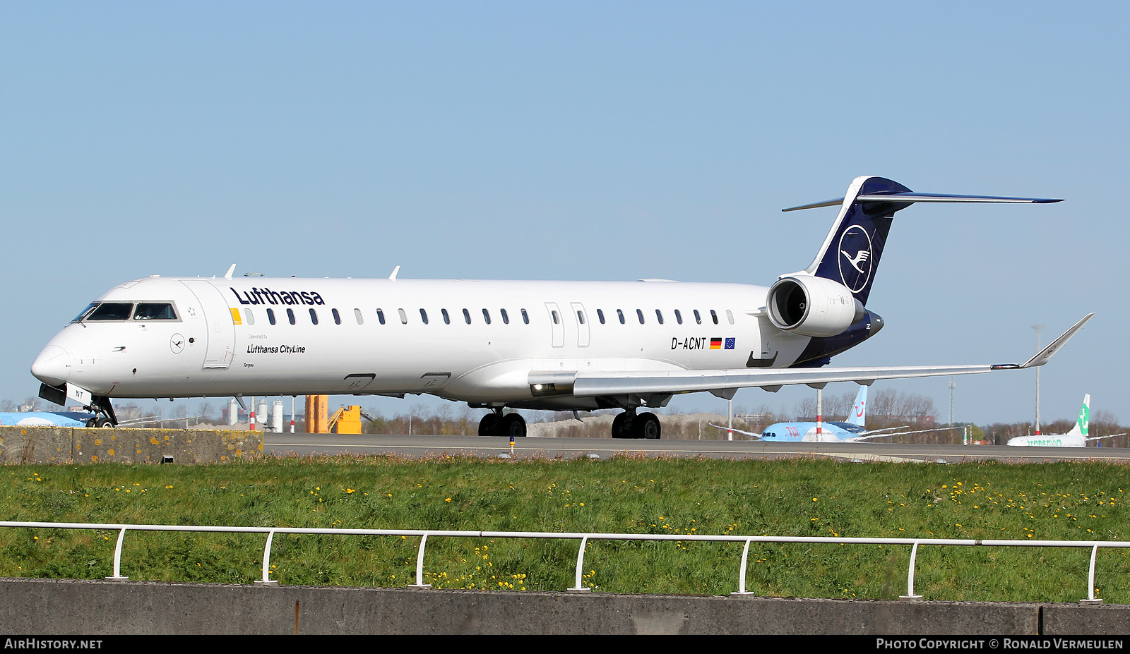 Aircraft Photo of D-ACNT | Bombardier CRJ-900ER NG (CL-600-2D24) | Lufthansa | AirHistory.net #804325