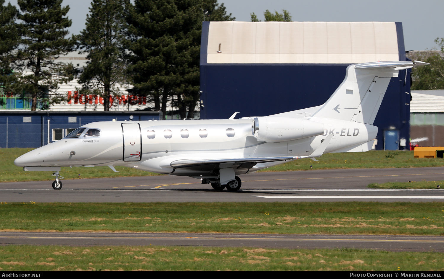 Aircraft Photo of OK-ELD | Embraer EMB-505 Phenom 300E | AirHistory.net #804329