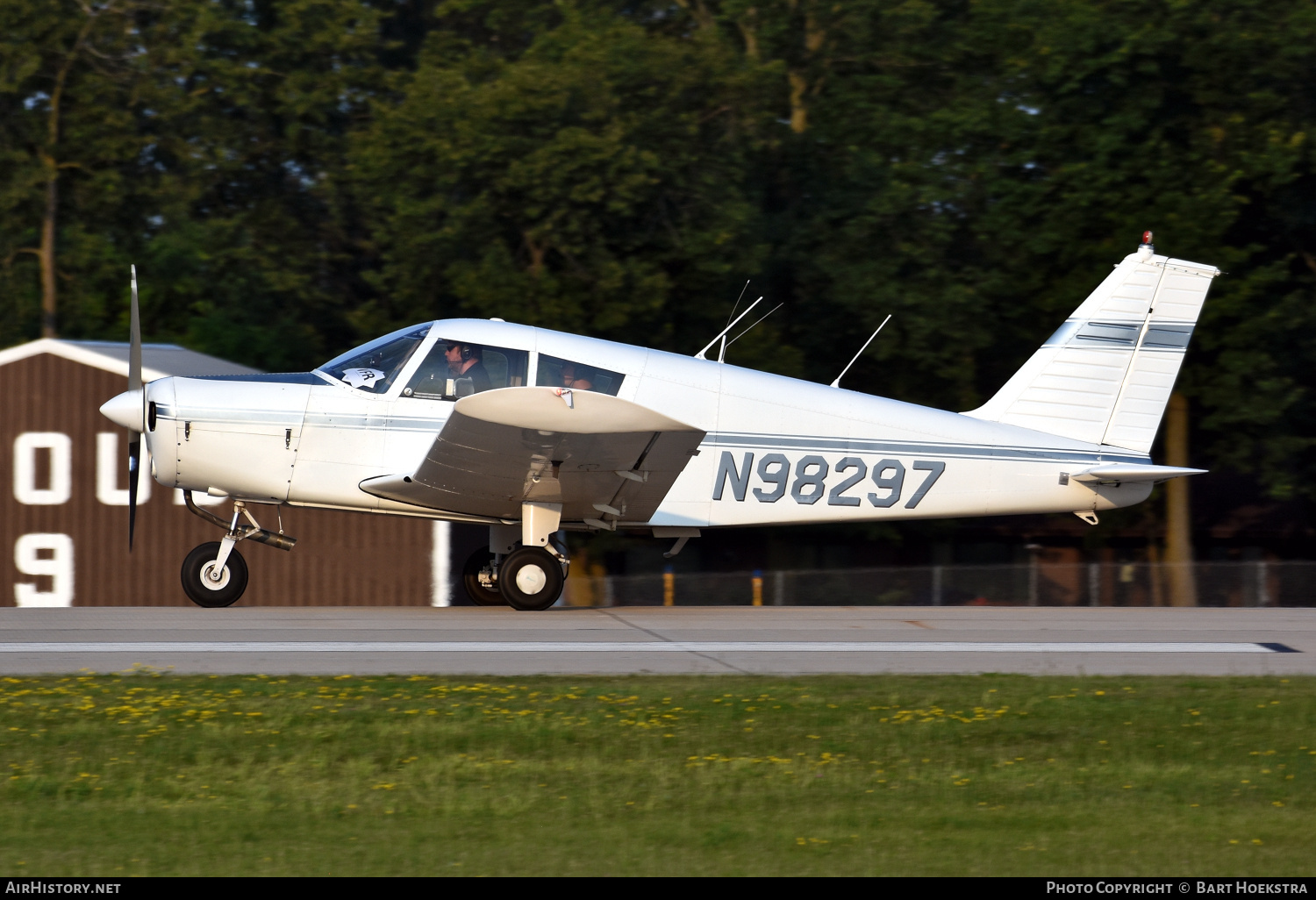 Aircraft Photo of N98297 | Piper PA-28-140 Cherokee | AirHistory.net #804375