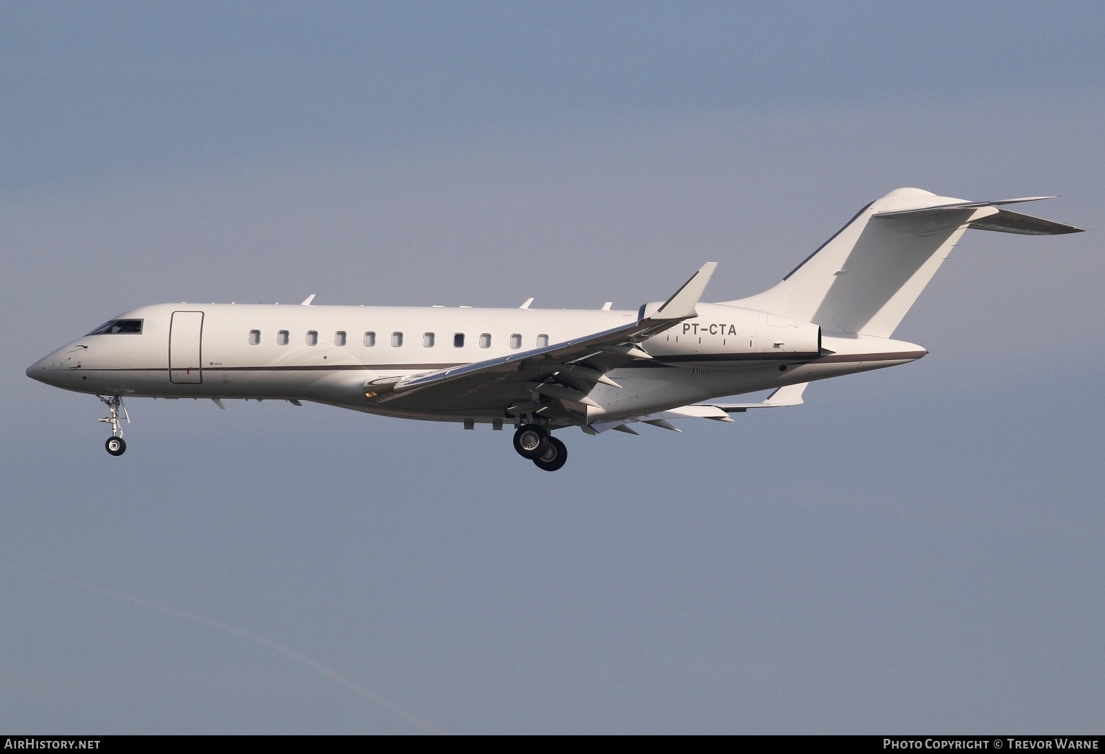 Aircraft Photo of PT-CTA | Bombardier Global 5000 (BD-700-1A11) | AirHistory.net #804378
