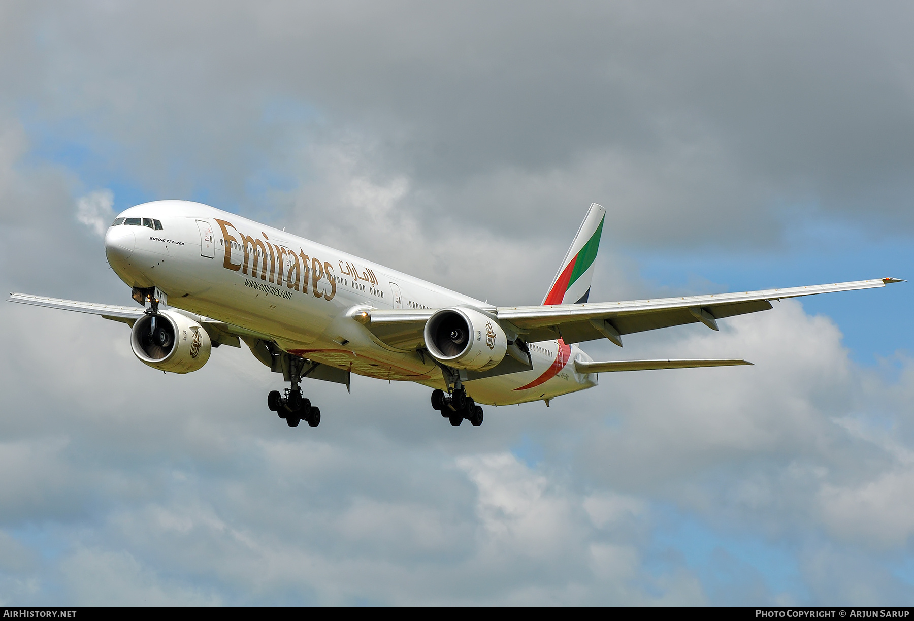 Aircraft Photo of A6-EMX | Boeing 777-31H | Emirates | AirHistory.net #804482