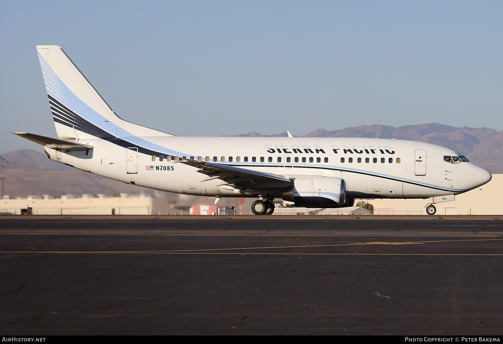 Aircraft Photo of N708S | Boeing 737-528 | Sierra Pacific Airlines | AirHistory.net #804495