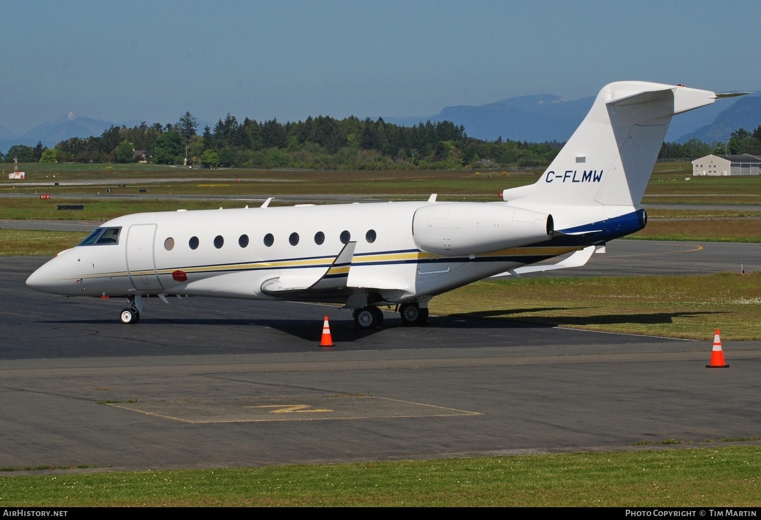 Aircraft Photo of C-FLMW | Gulfstream Aerospace G280 | AirHistory.net #804612