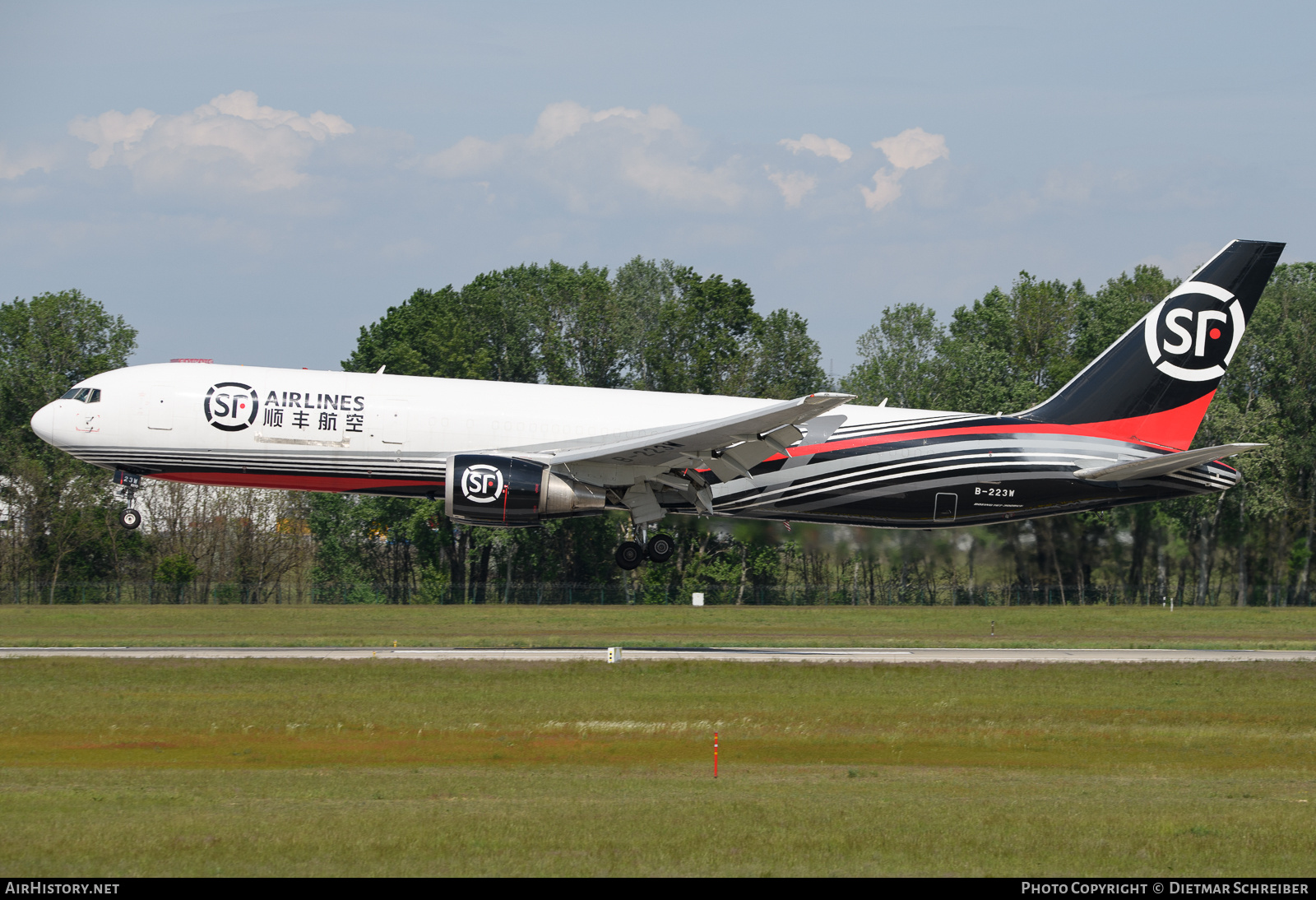 Aircraft Photo of B-223W | Boeing 767-36N/ER (BCF) | SF Airlines | AirHistory.net #804646