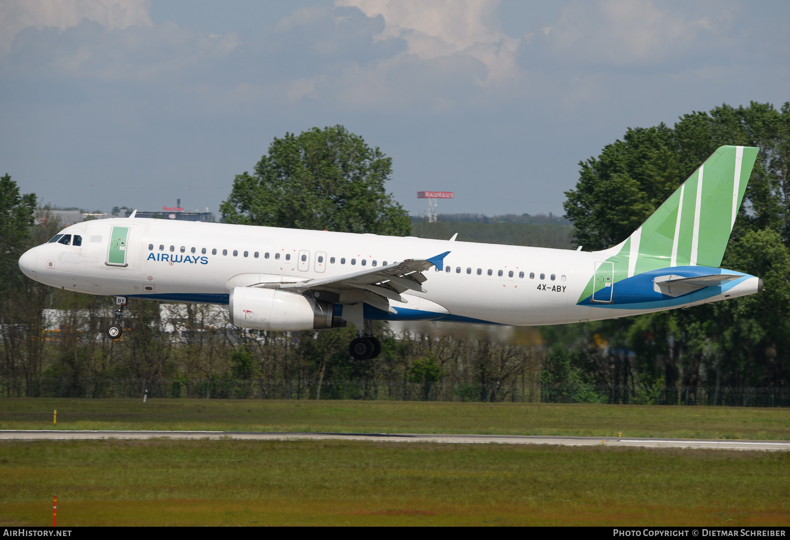 Aircraft Photo of 4X-ABY | Airbus A320-232 | Israir | AirHistory.net #804660