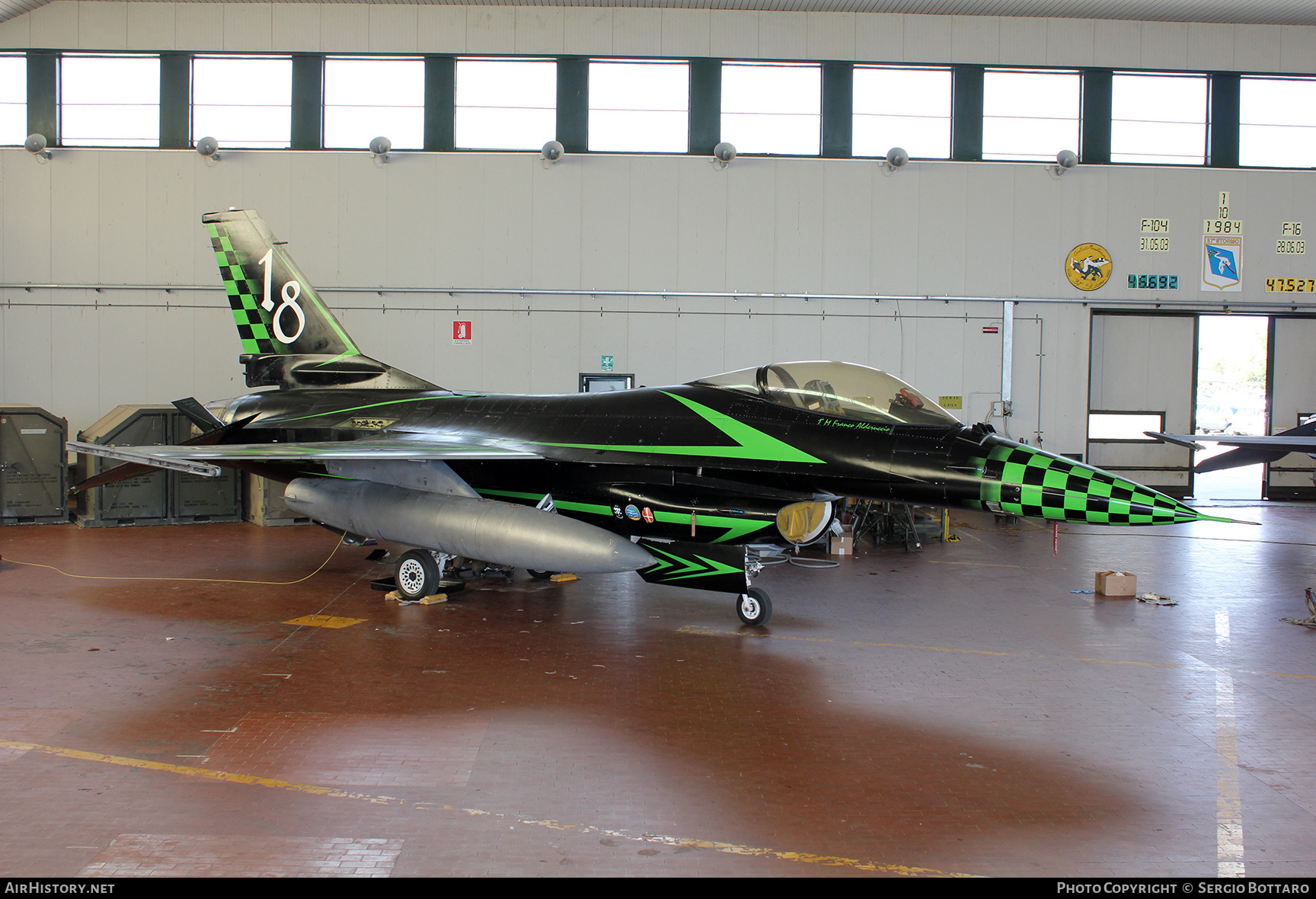 Aircraft Photo of MM7240 / 81-0722 | General Dynamics F-16A/ADF Fighting Falcon | Italy - Air Force | AirHistory.net #804805
