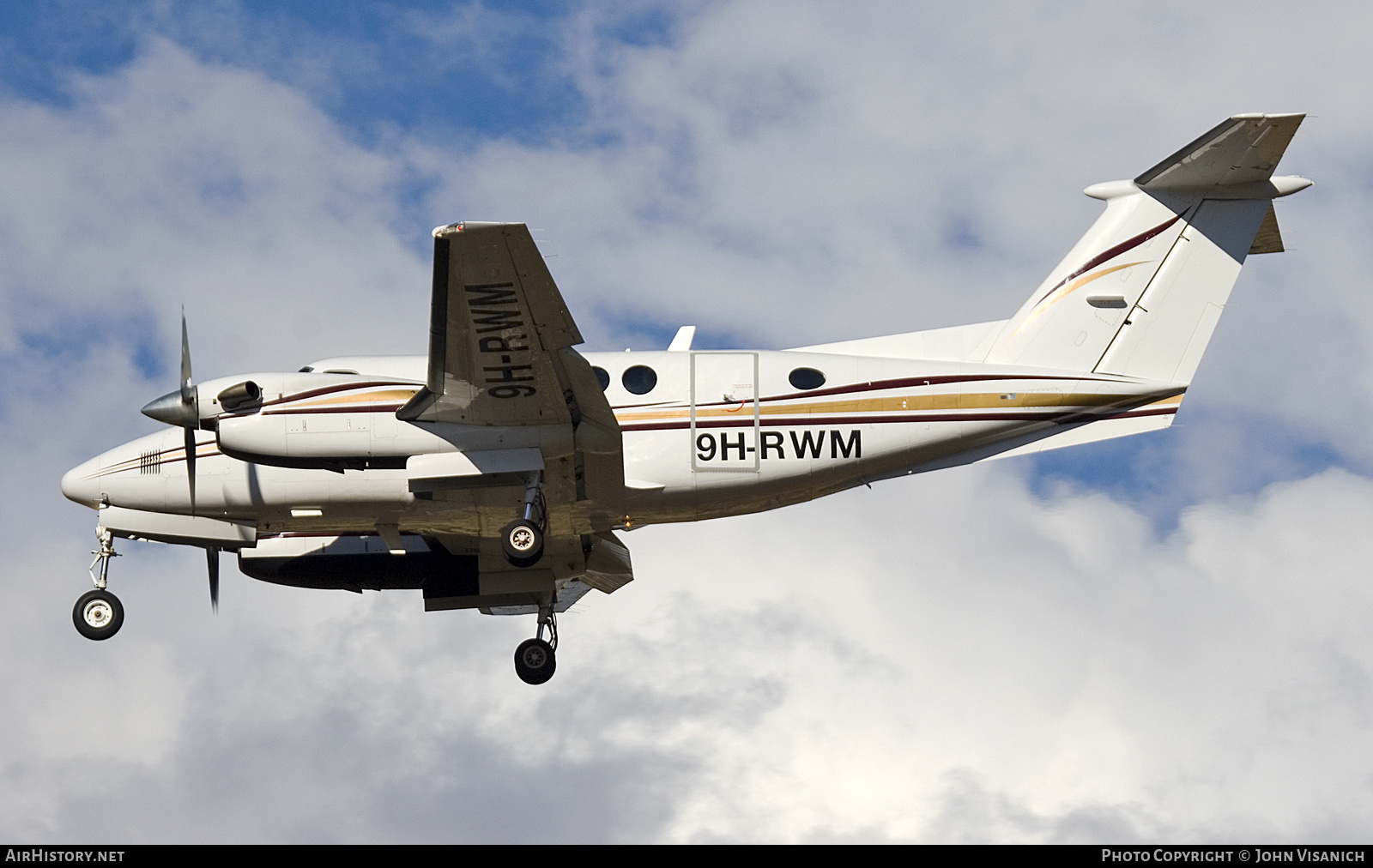 Aircraft Photo of 9H-RWM | Beechcraft 250 King Air (200GT) | AirHistory.net #804881